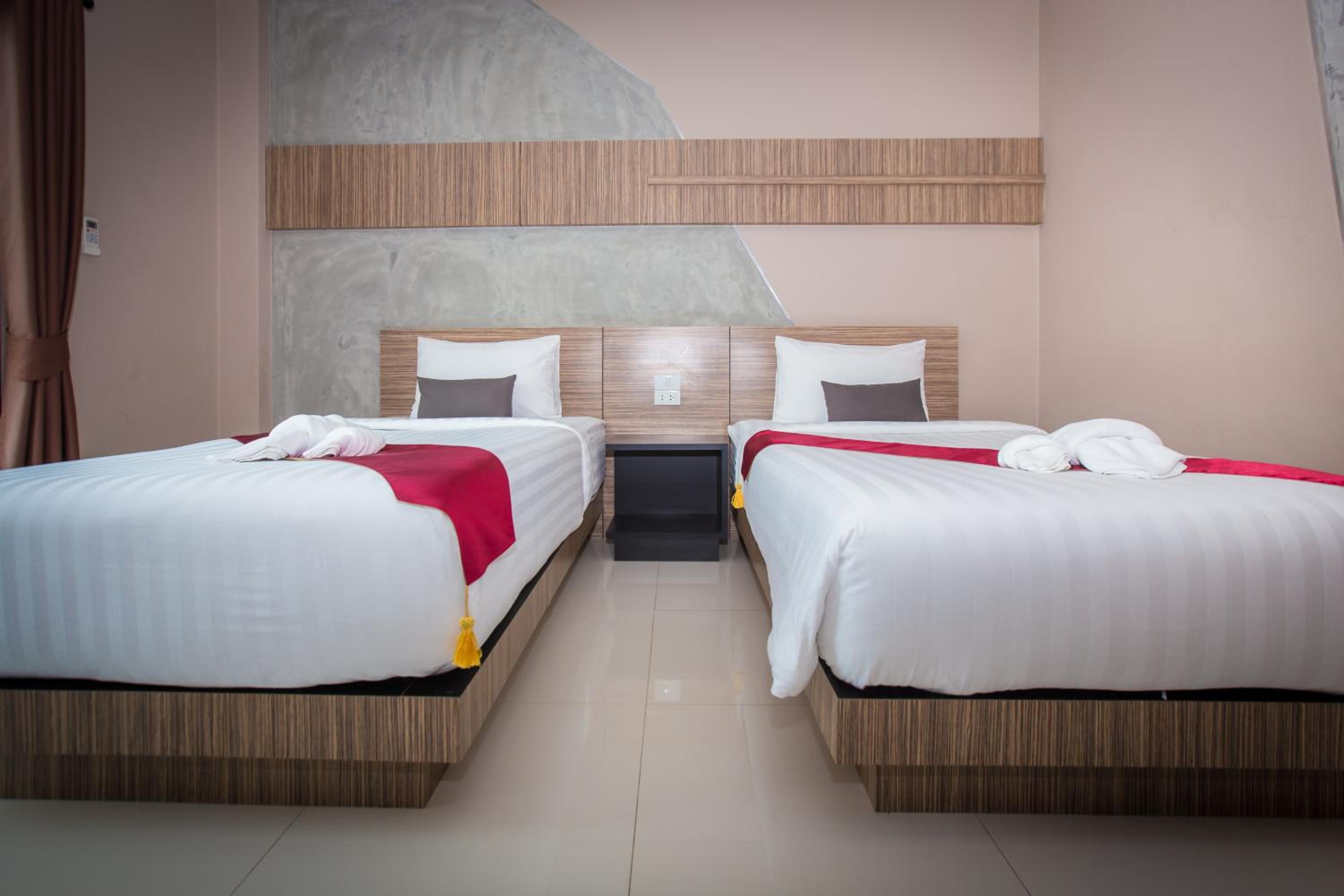 Deluxe Twin Room photo 1