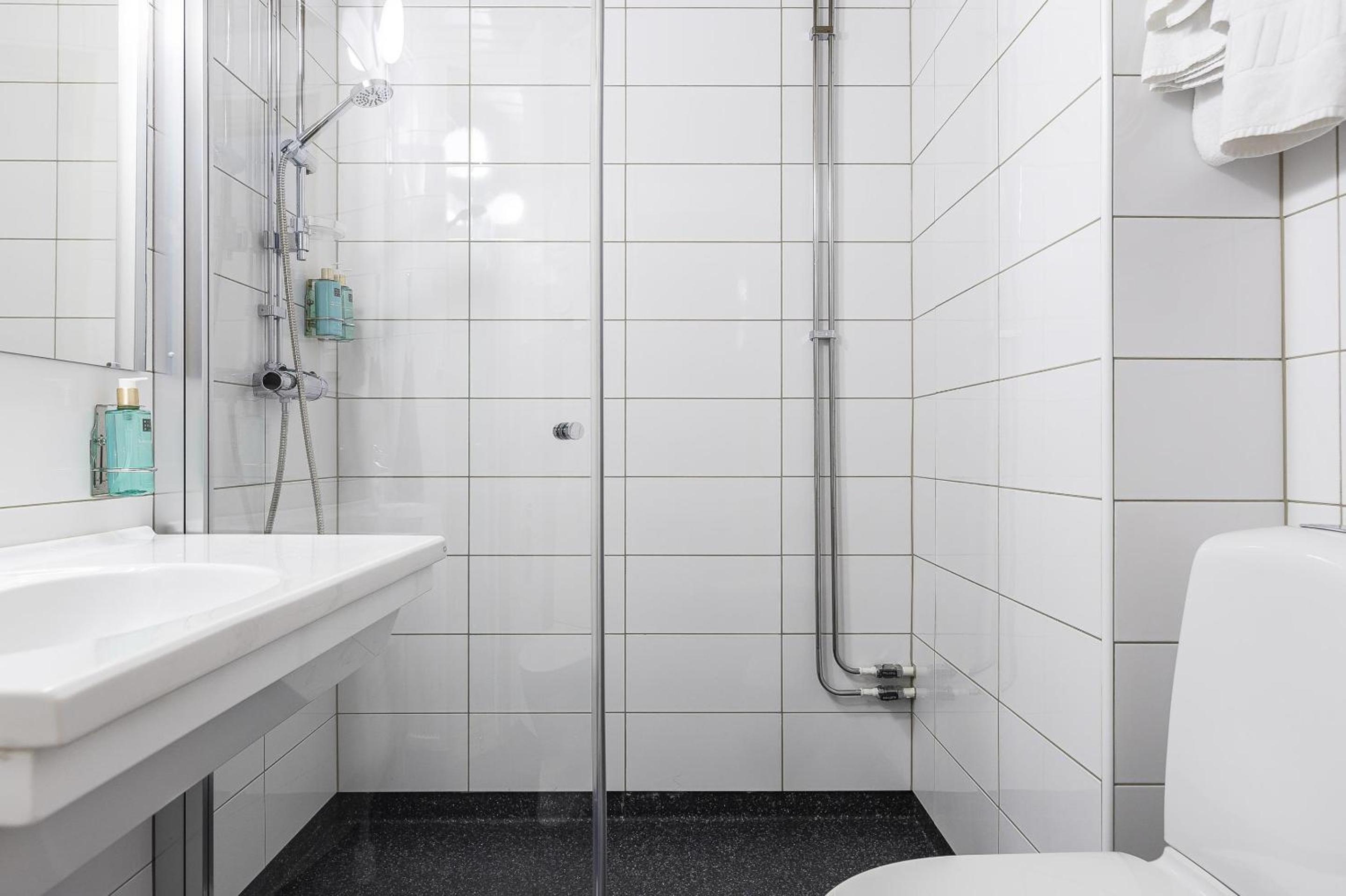 Deluxe Single Room - Non-Smoking photo 2