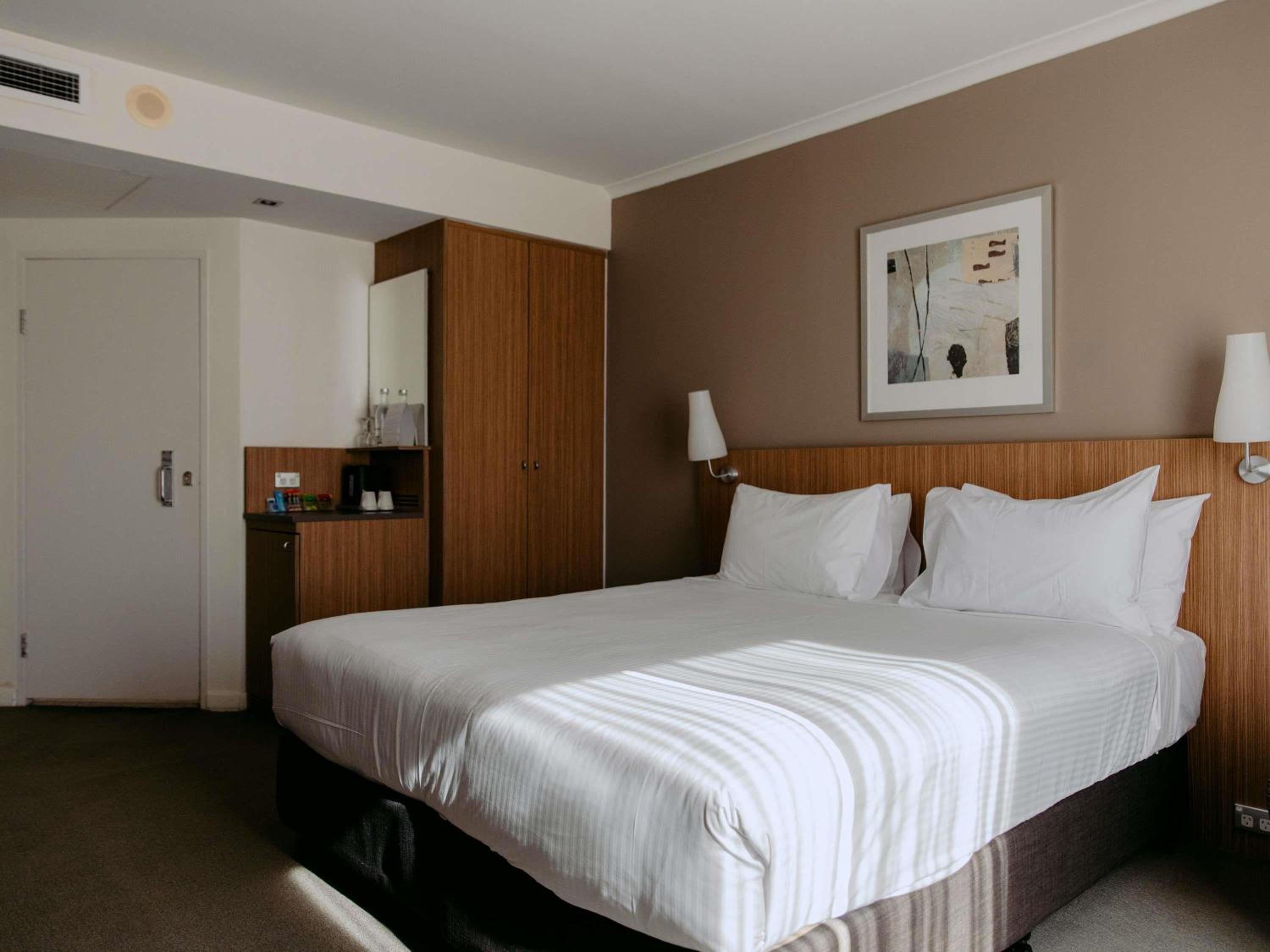 Classic King Room - Mobility Accessible