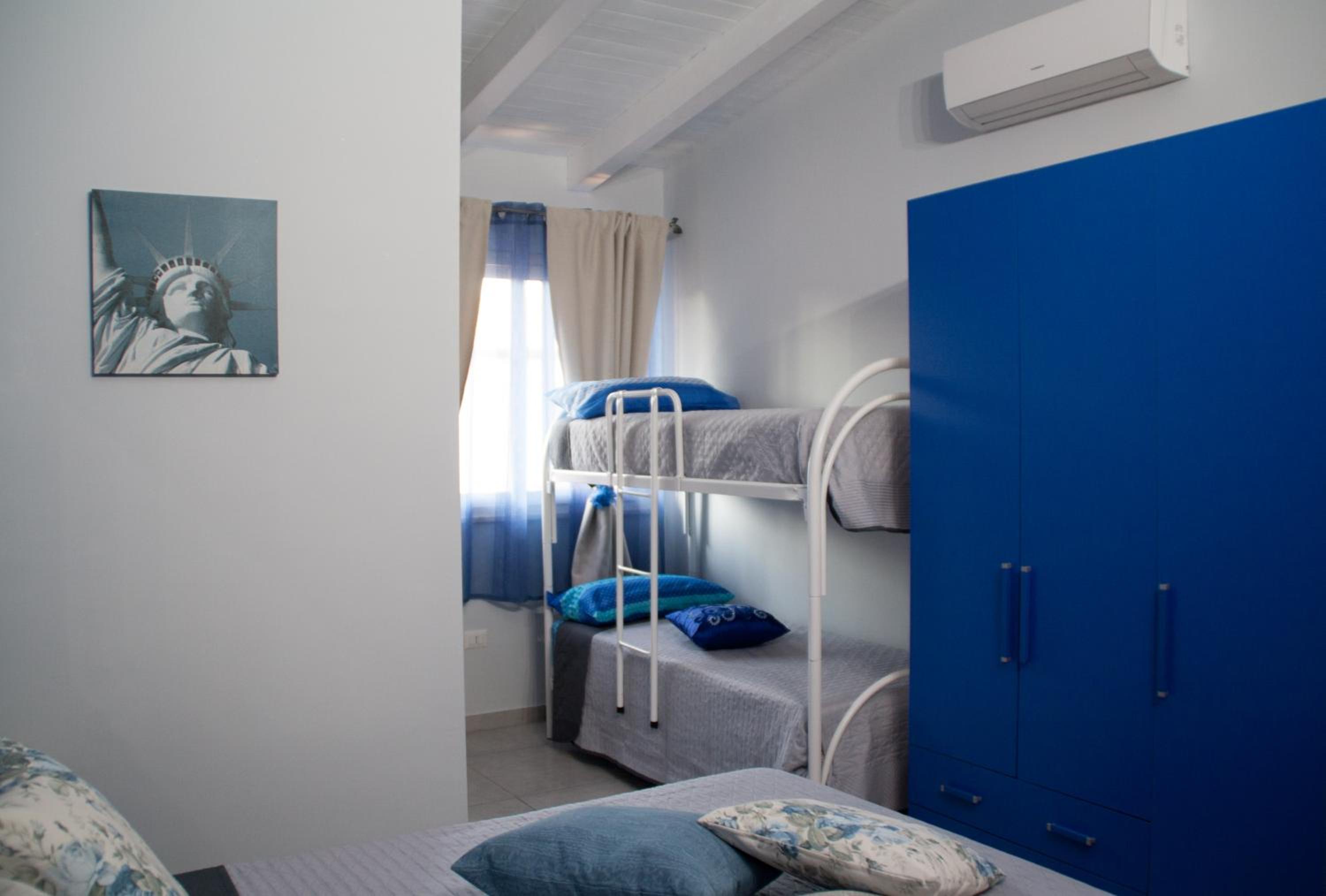 Quadruple Room - Photo 3