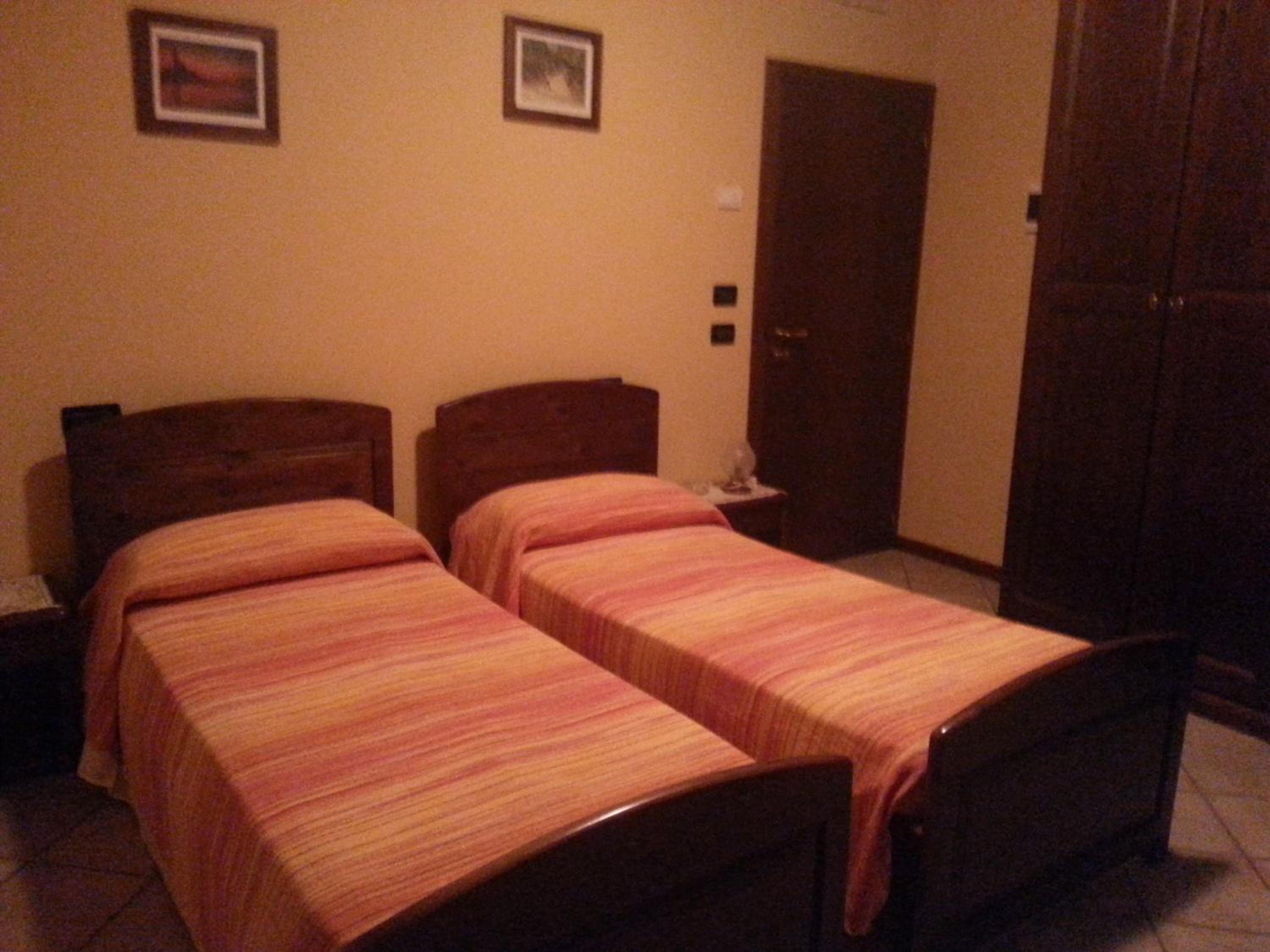 Twin Room photo 1