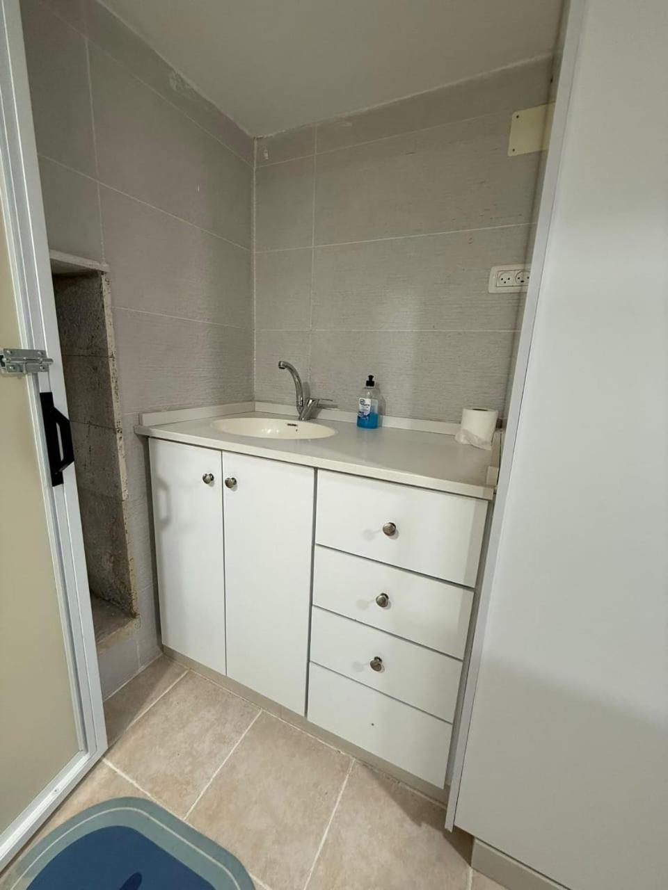 Economy Single Room photo 2