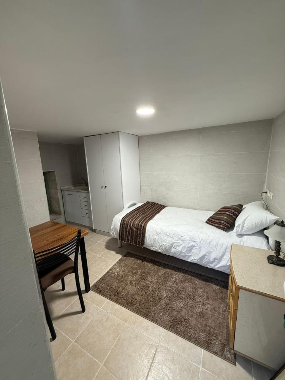Economy Single Room