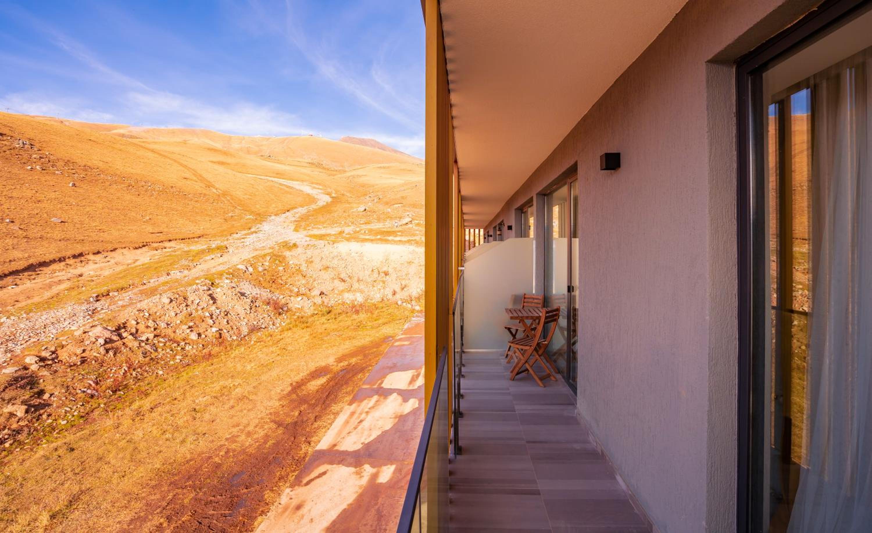 One-Bedroom Apartment with Balcony photo 1