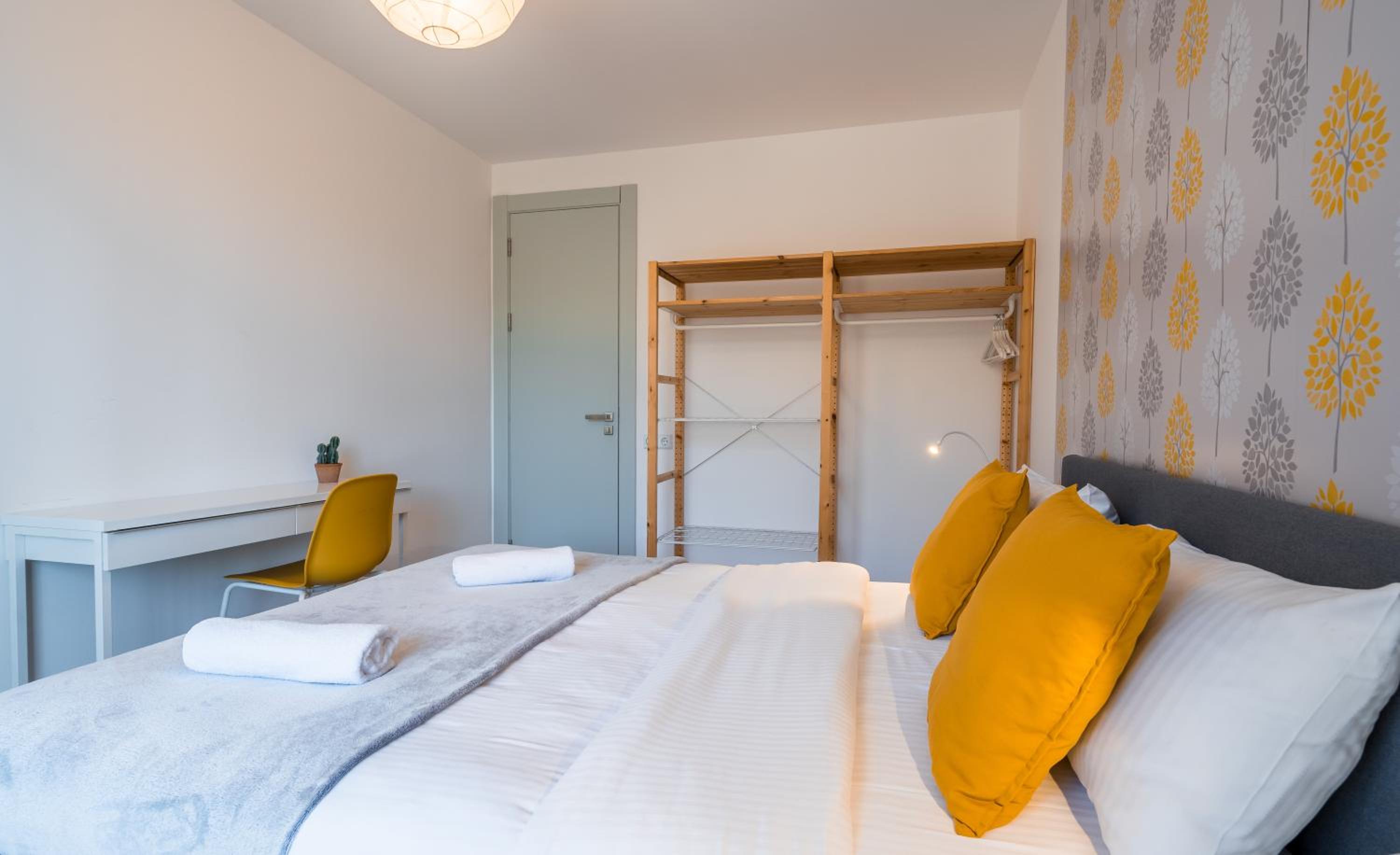 One-Bedroom Apartment with Balcony photo 2