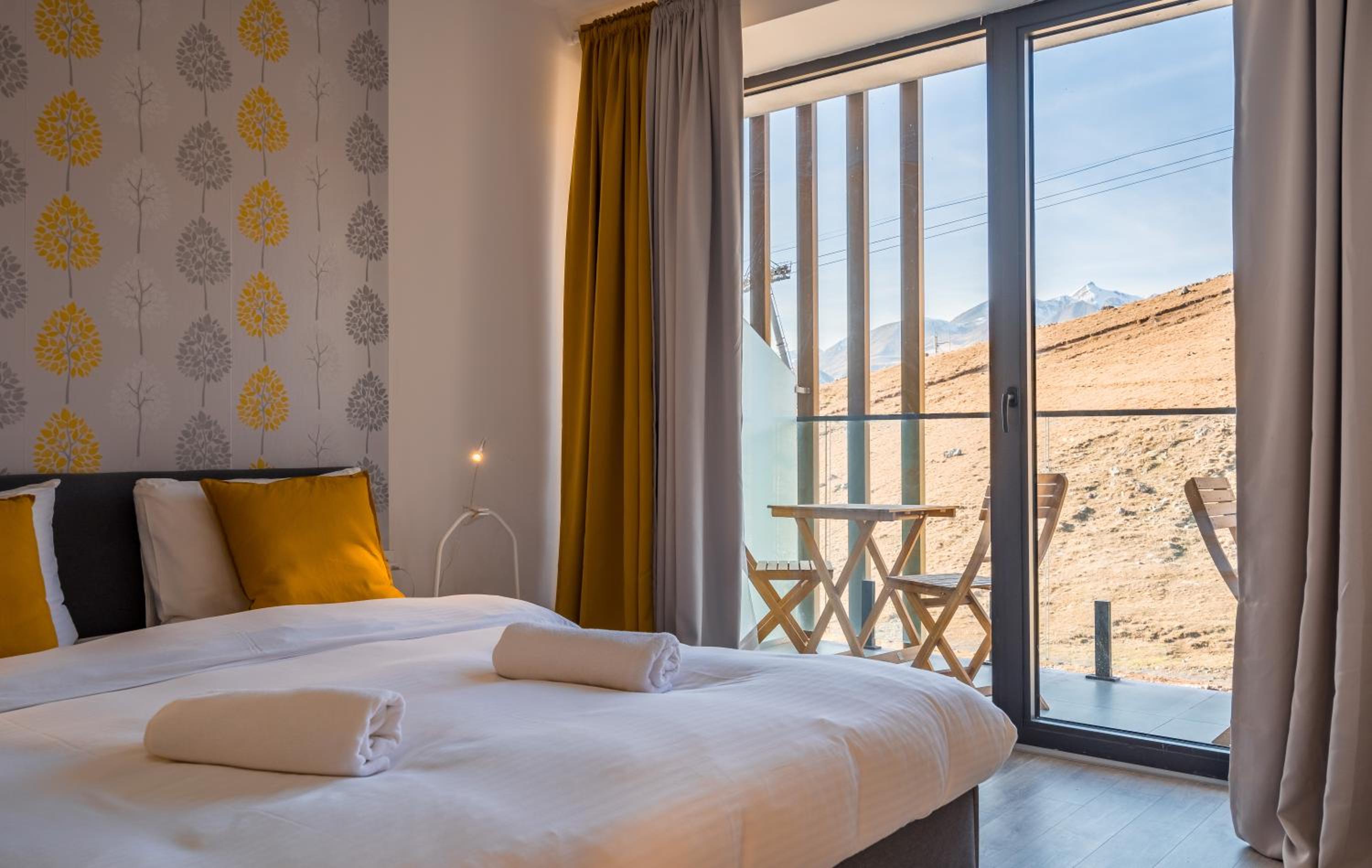 Studio Apartment with Balcony