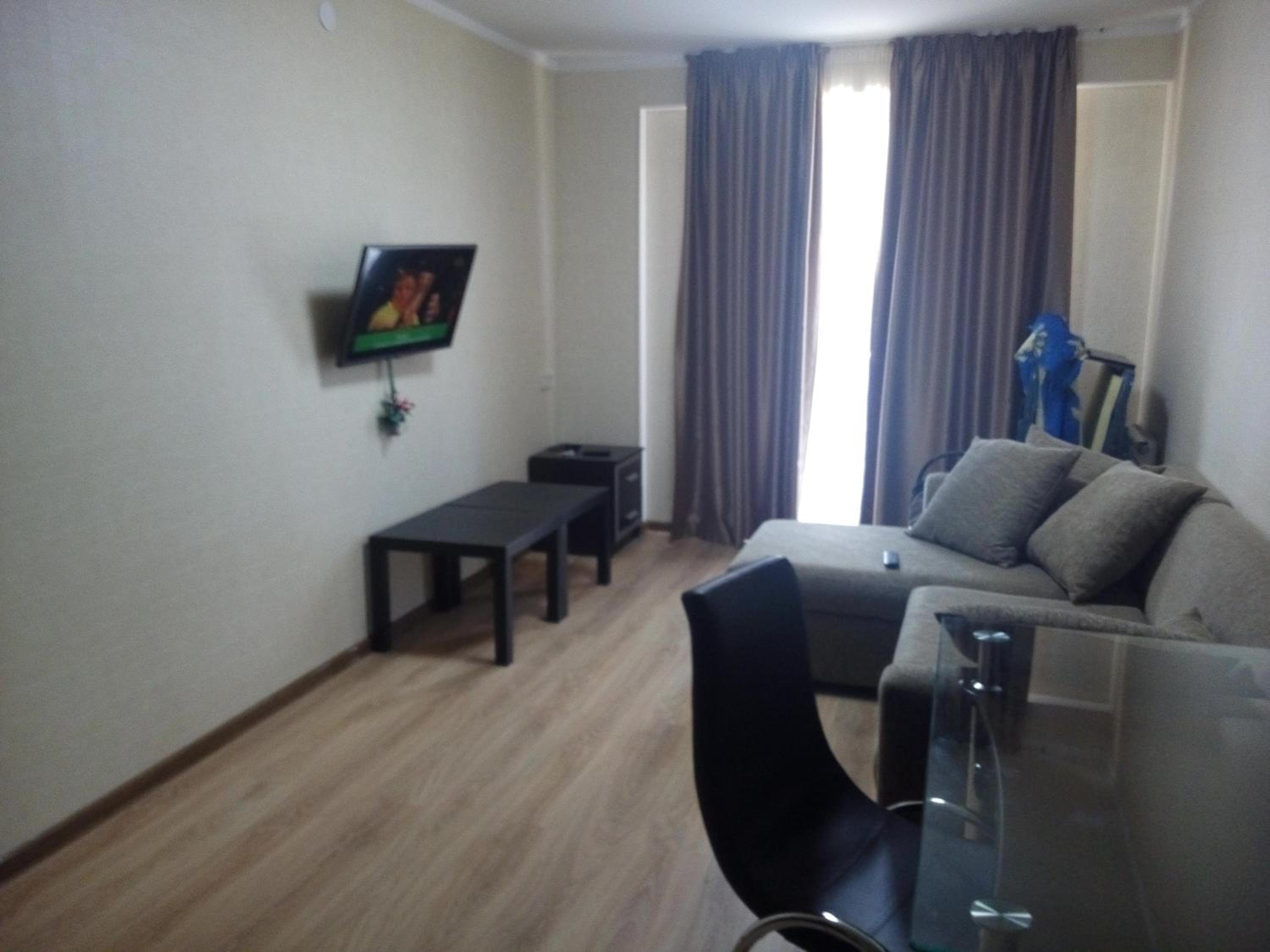 Apartment with Balcony photo 3