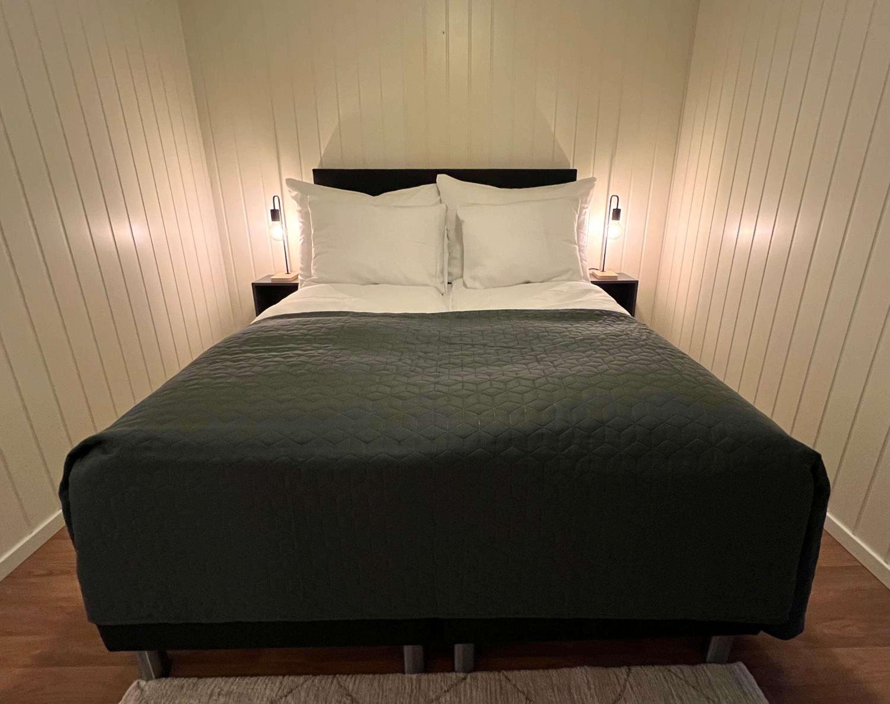 Double Room with Shared Bathroom photo 2