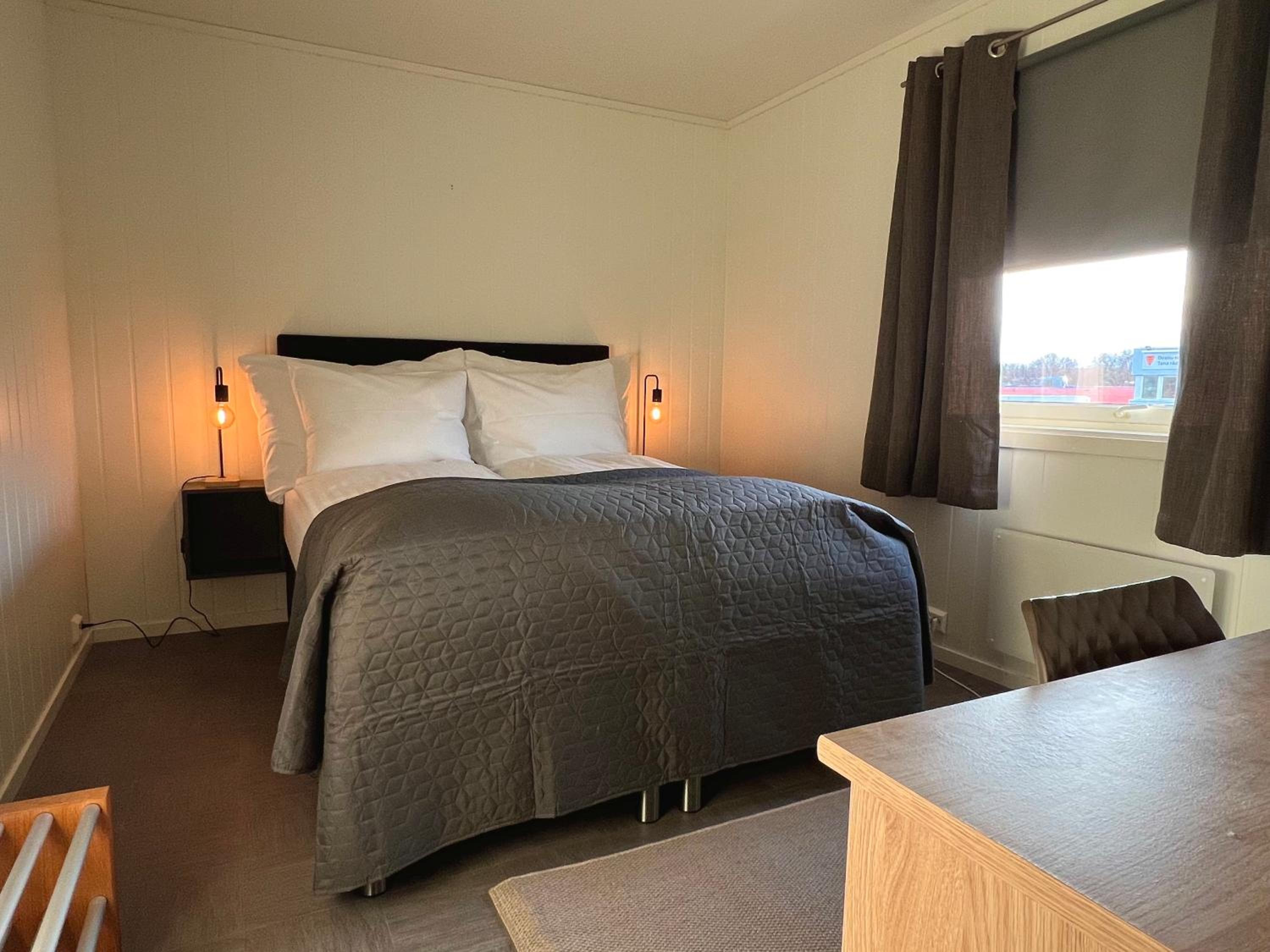 Double Room with Shared Bathroom photo 1
