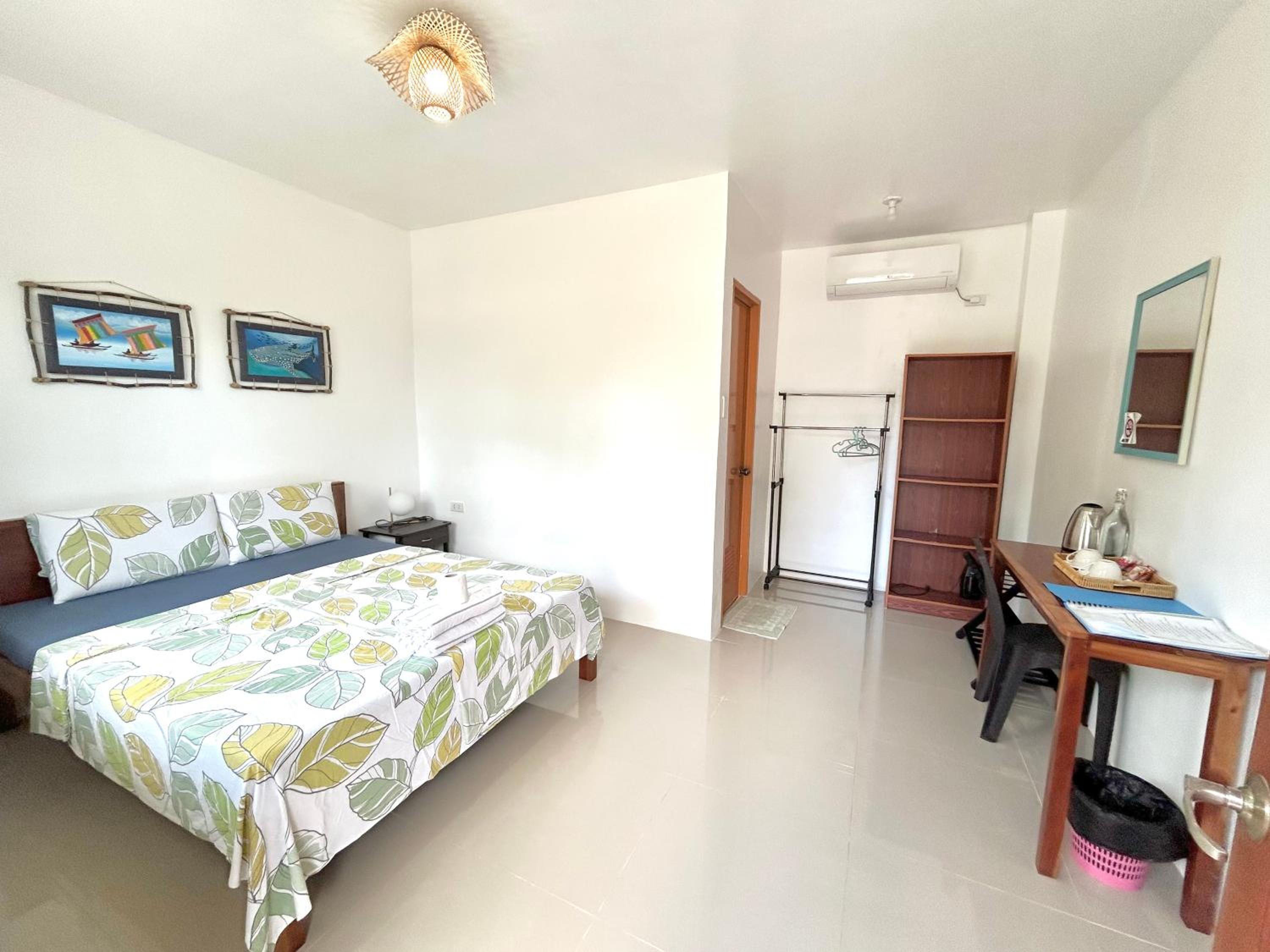 Double Room with Private Bathroom photo 3