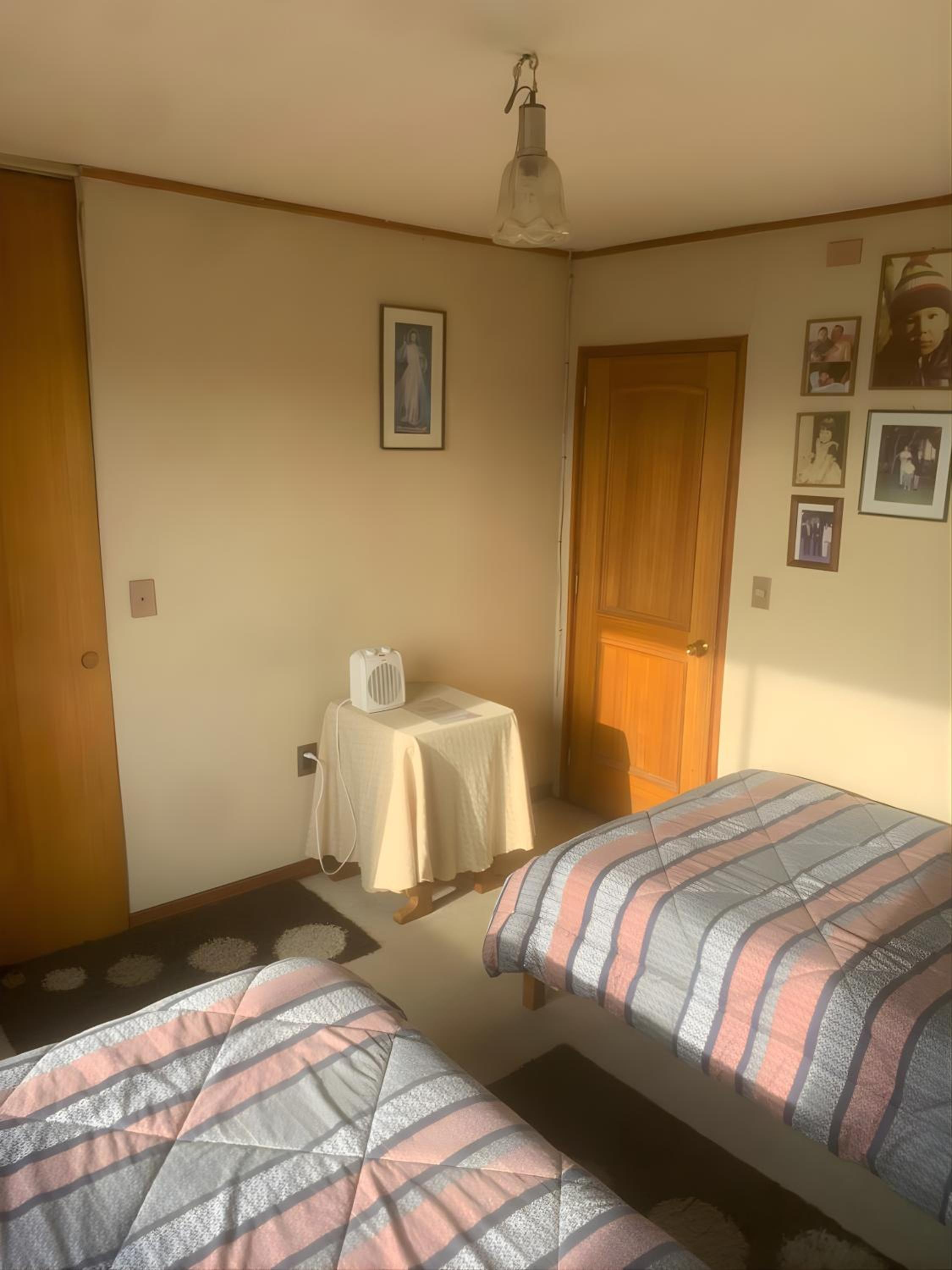 Double Room with Shared Bathroom photo 3
