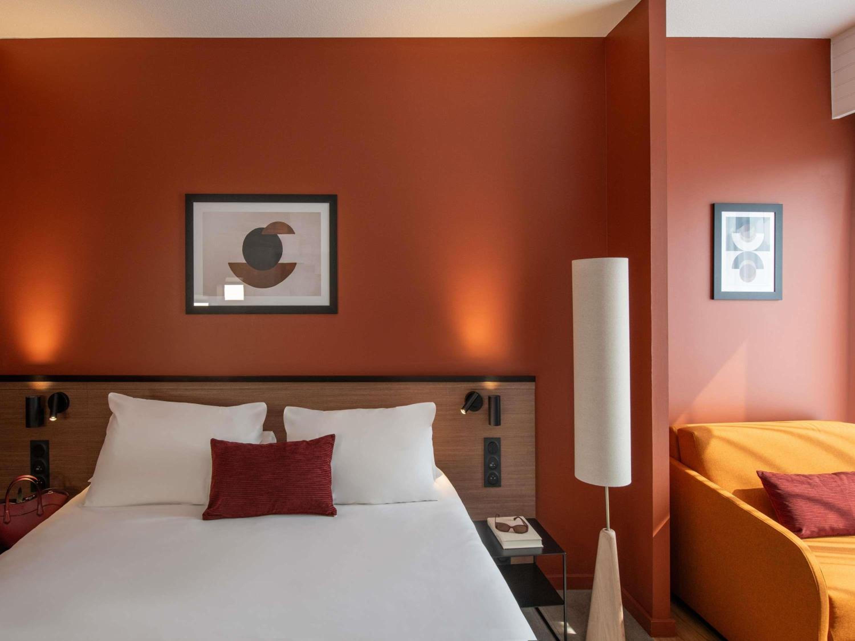 Junior Suite with Two Double Beds - Photo 4