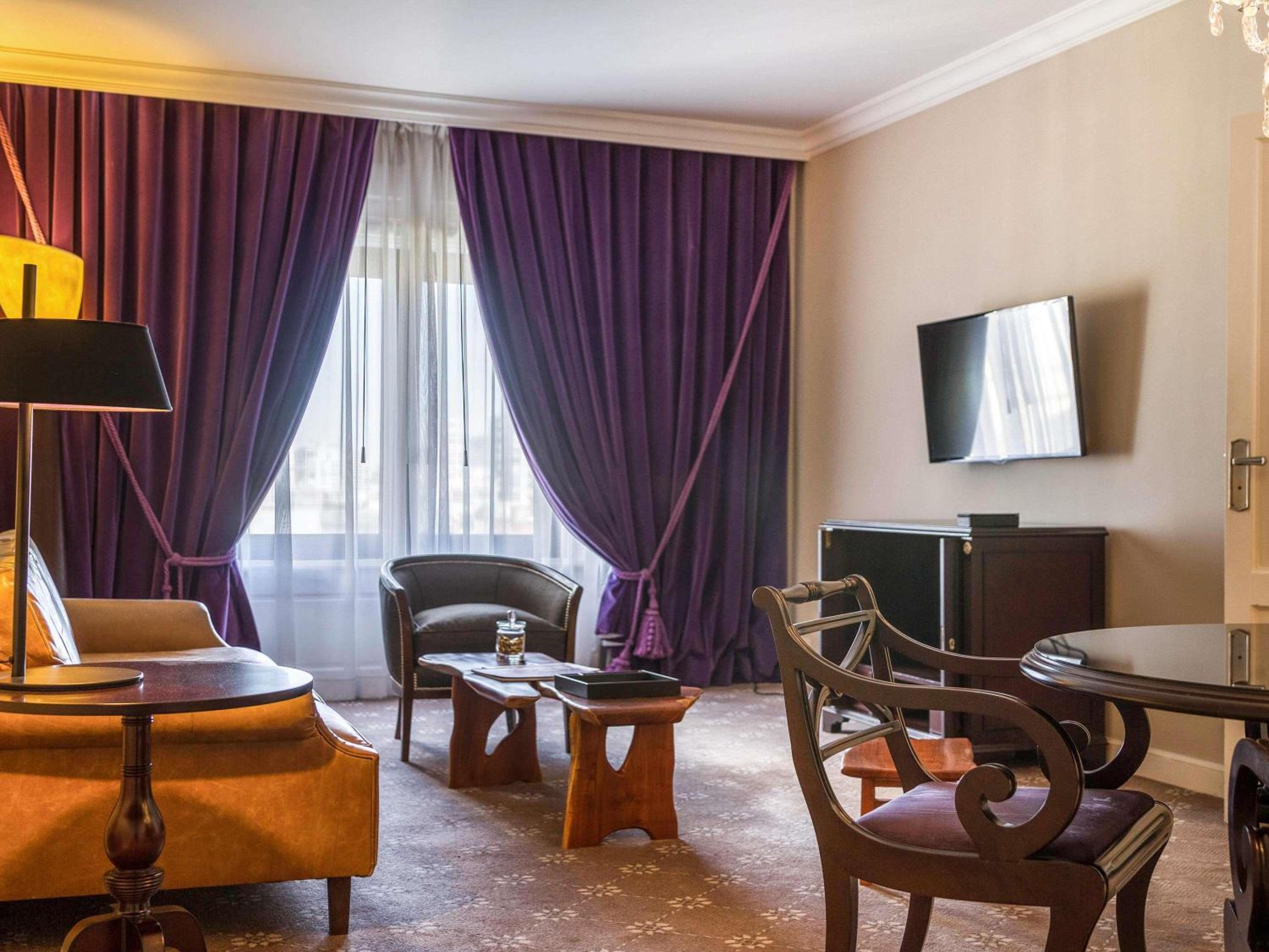 Prestige Queen Suite