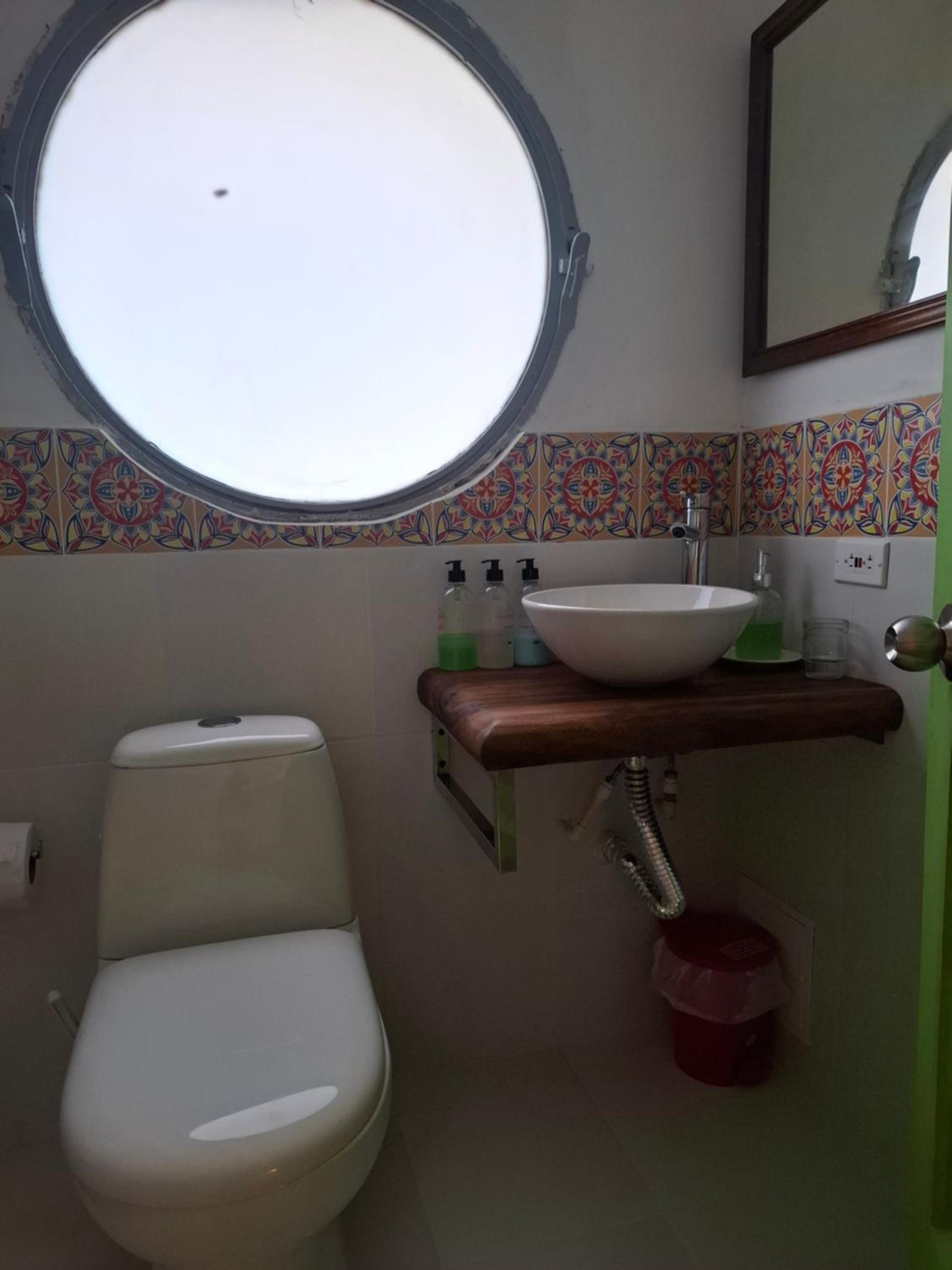 Small Single Room photo 3