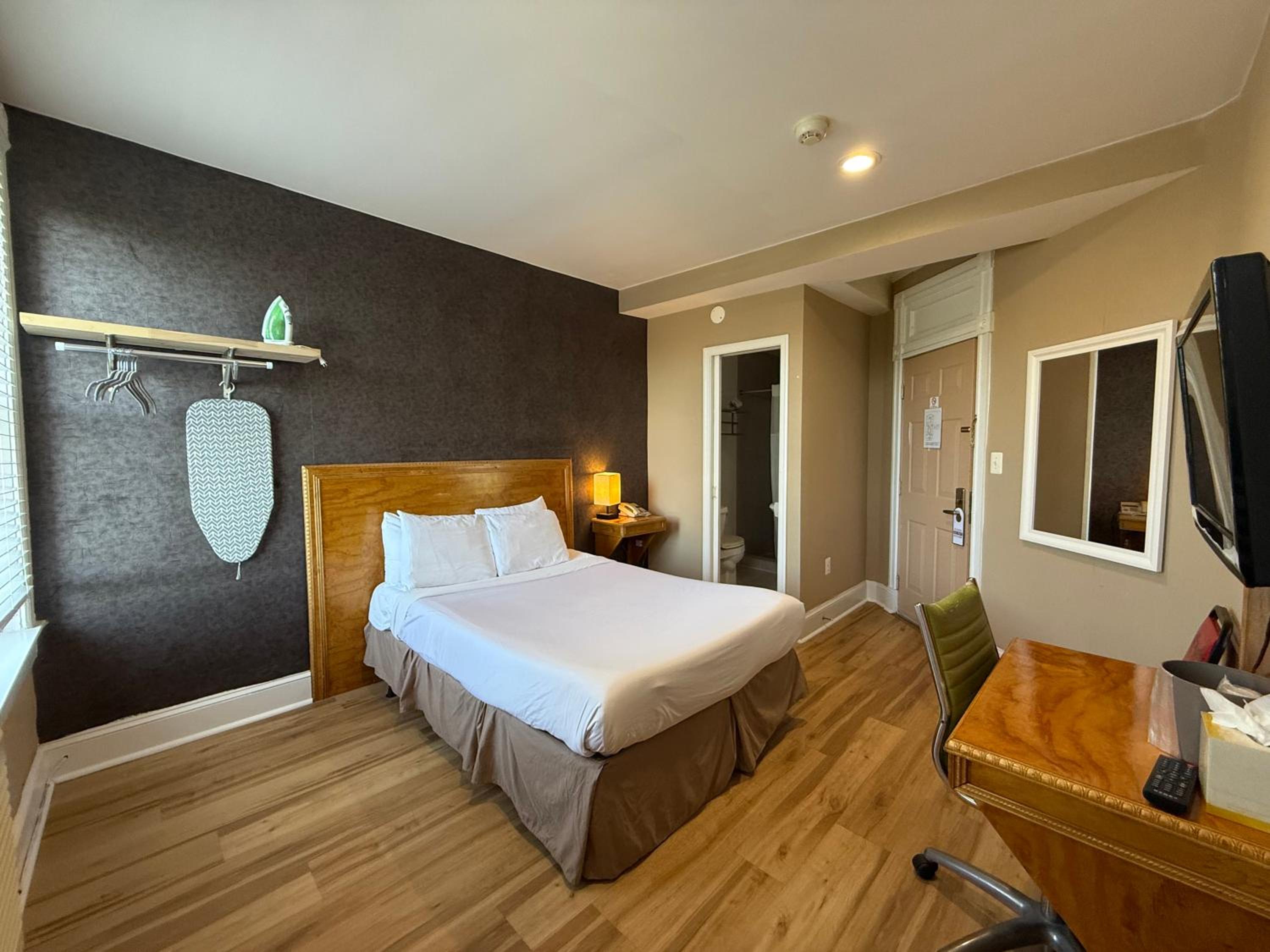 Double Room - Photo 1