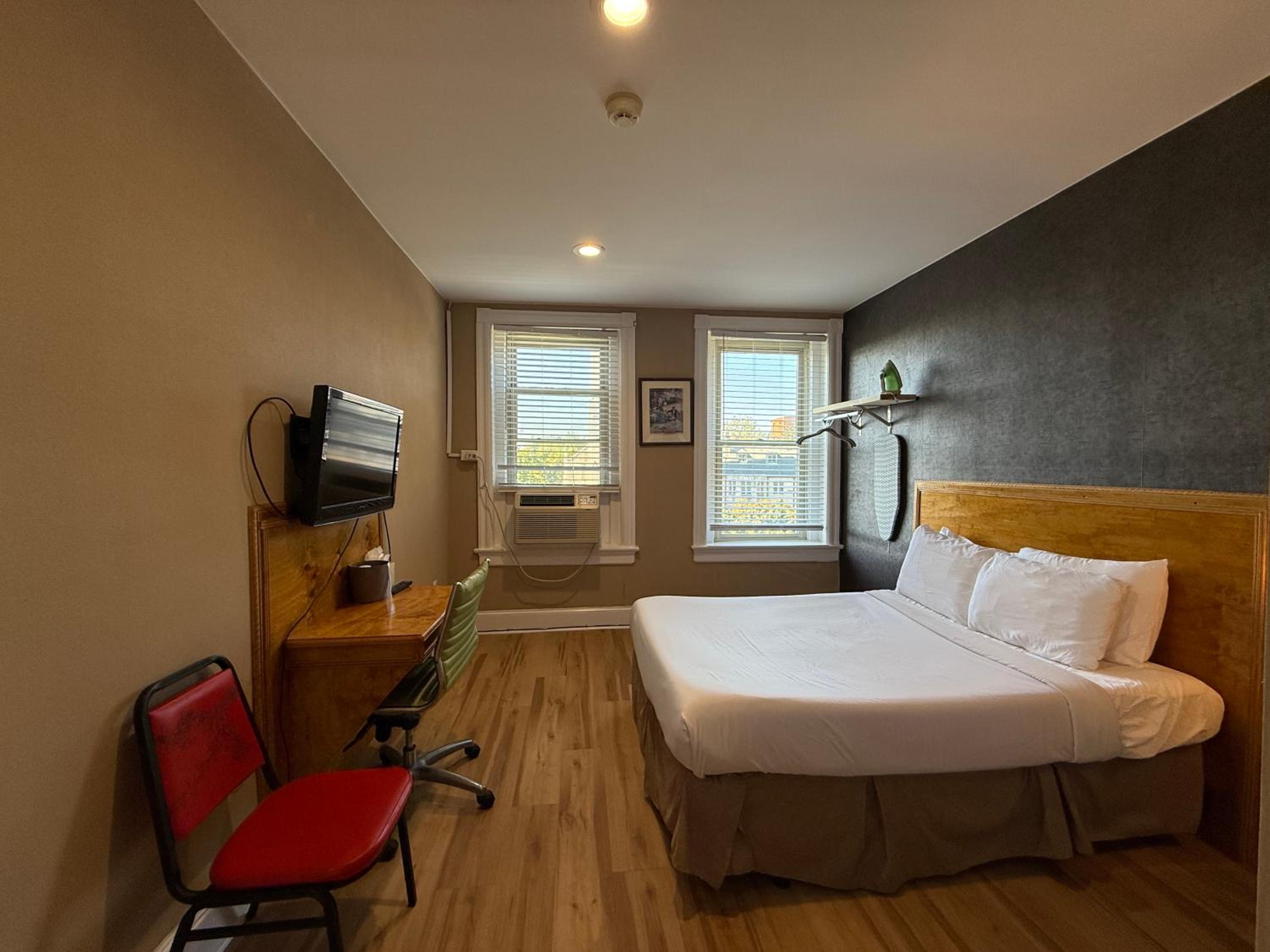 Double Room - Photo 2