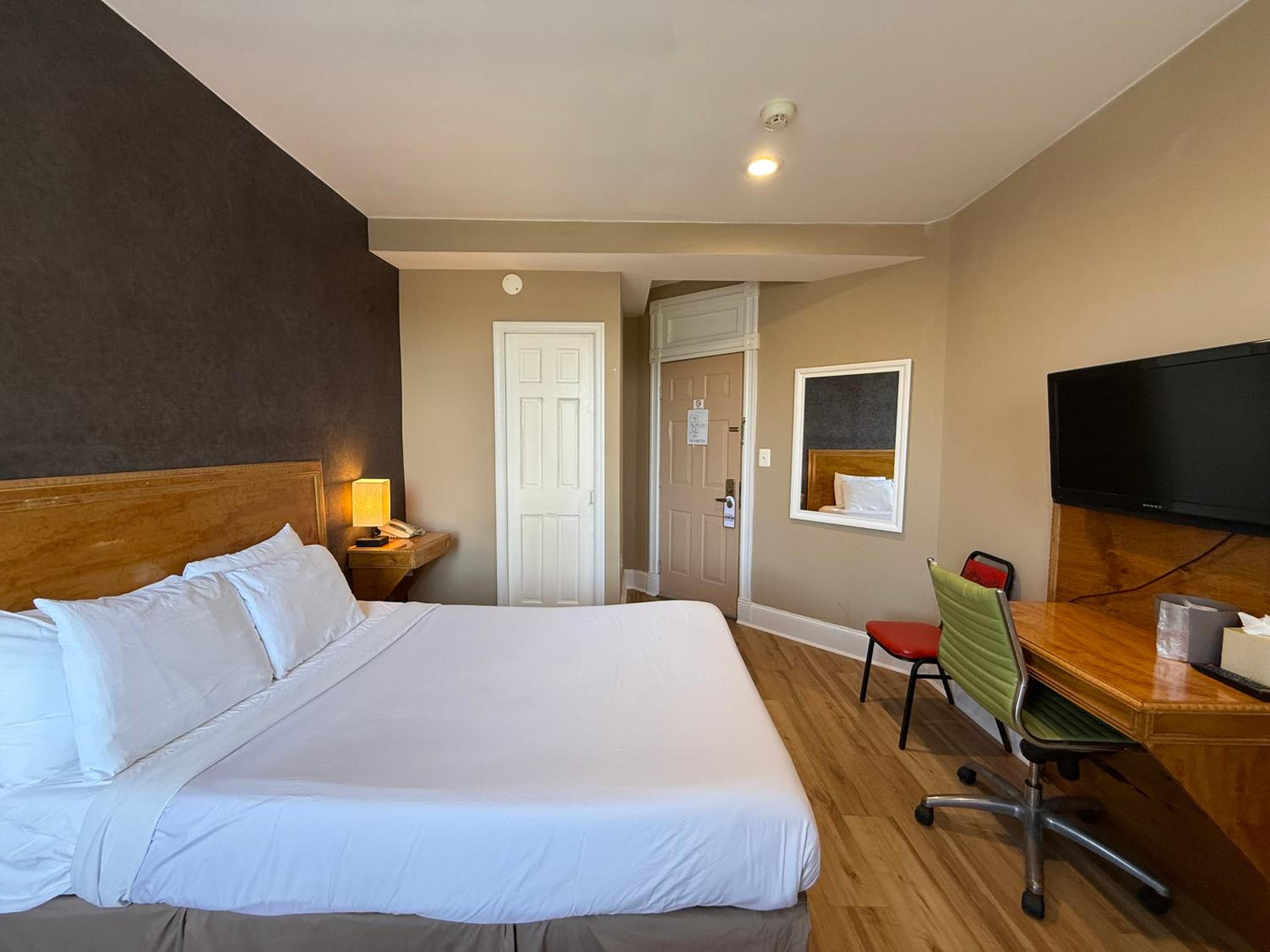 Double Room - Photo 3