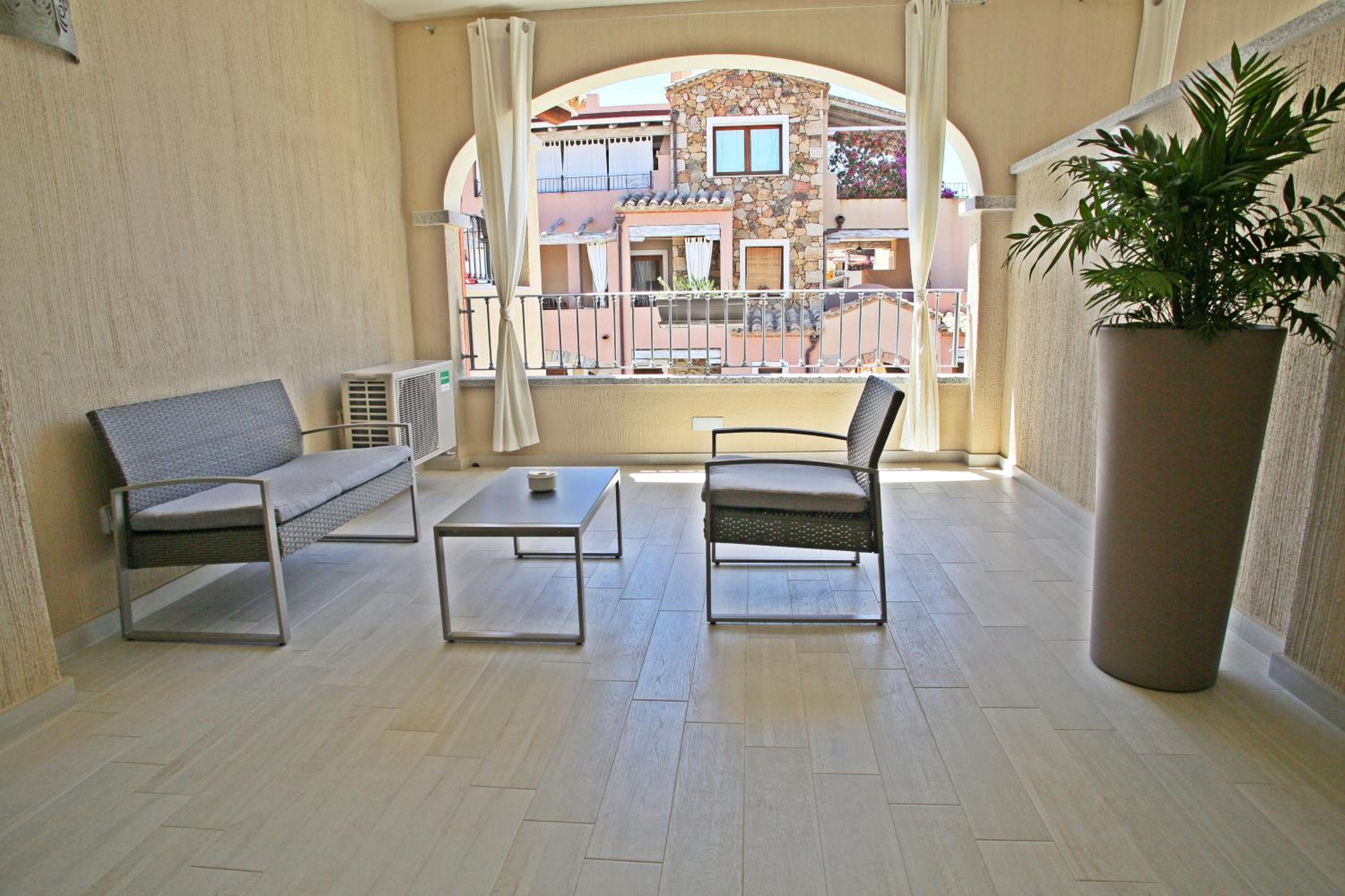 Deluxe Double or Twin Room photo 2