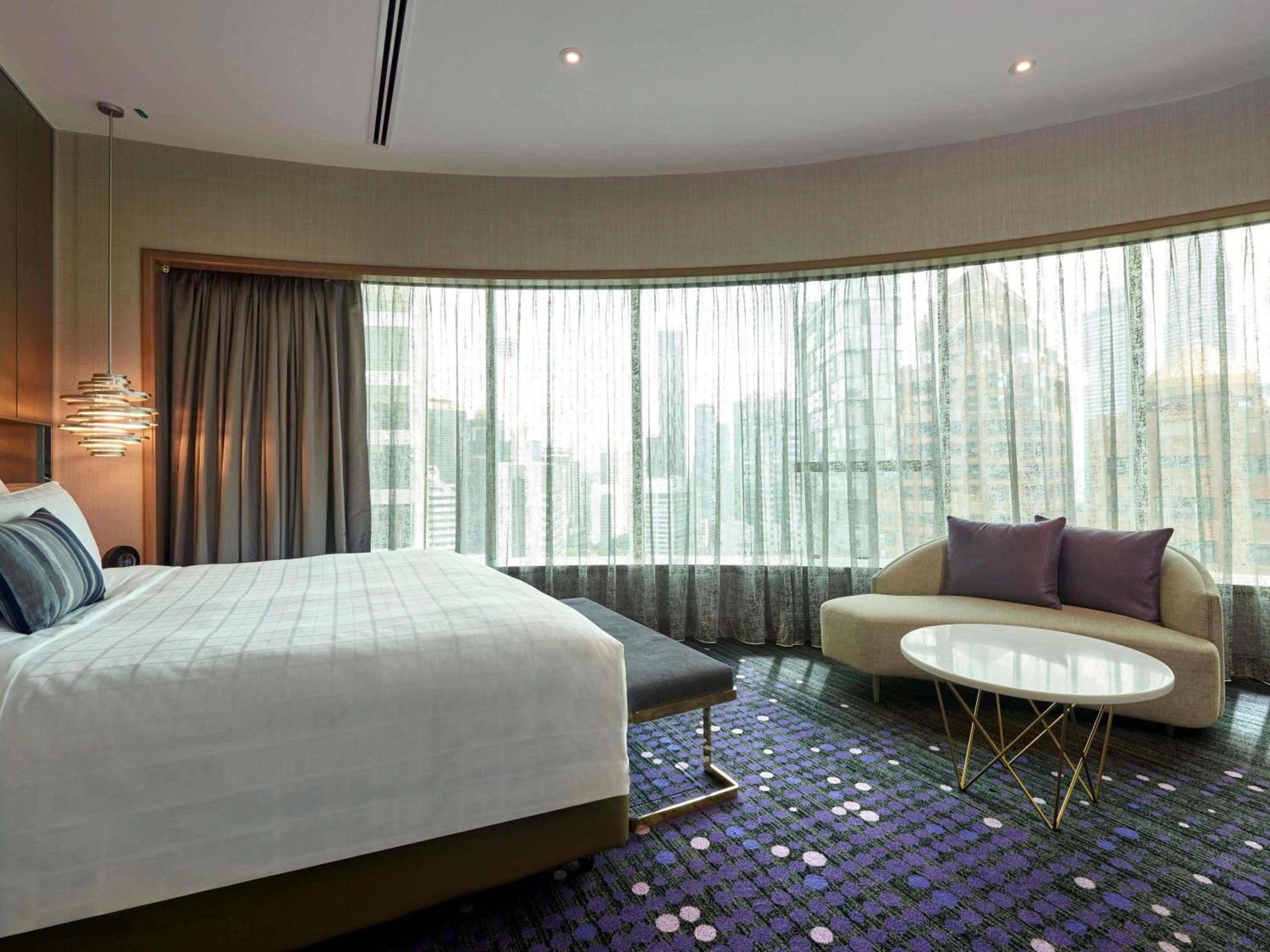 Governor King Suite with Club Lounge Access