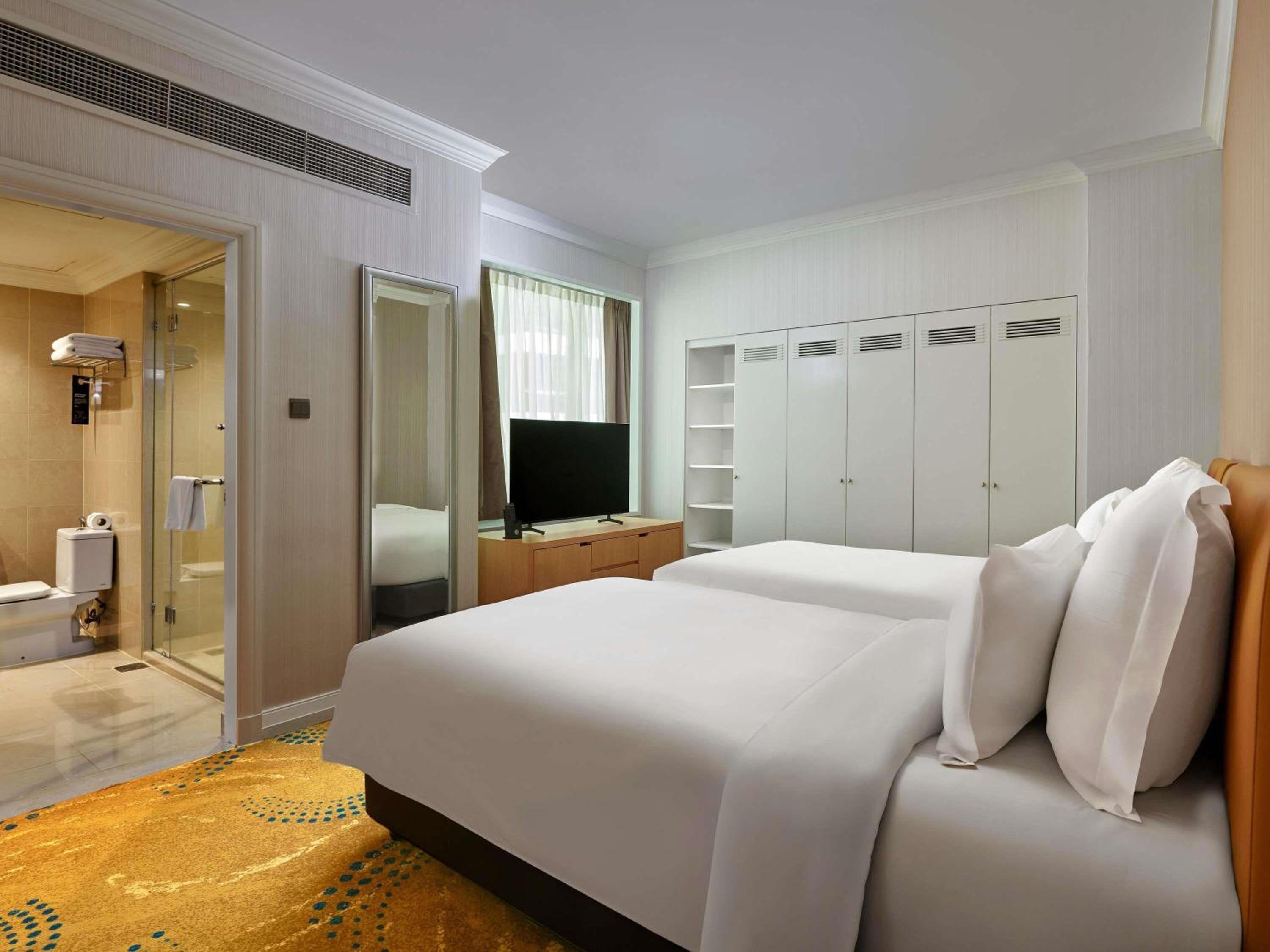 Two-Bedroom Family Apartment with One King Bed, Two Single Beds and One Triple Bunk Bed
