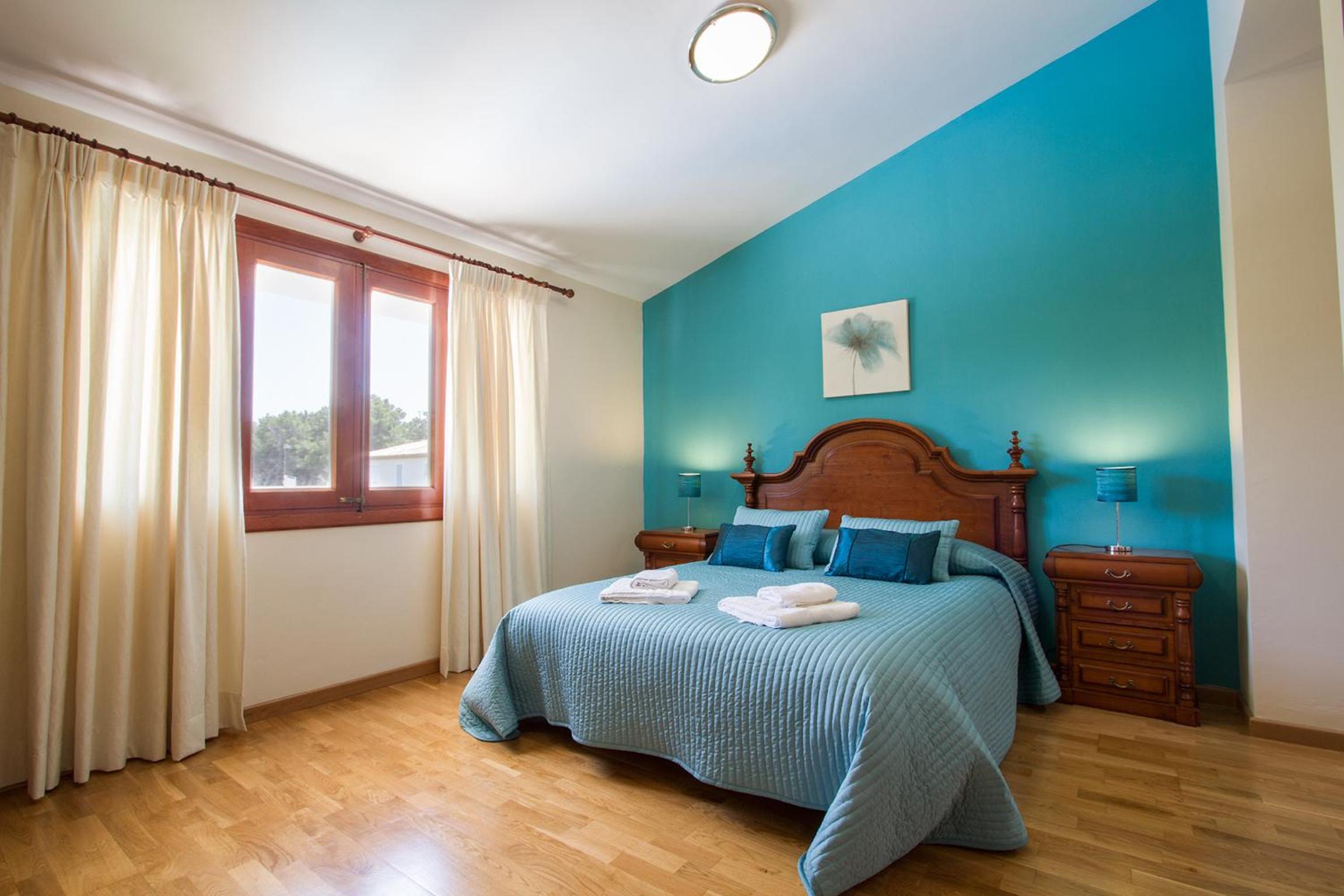 Villa de Cuatro Habitaciones