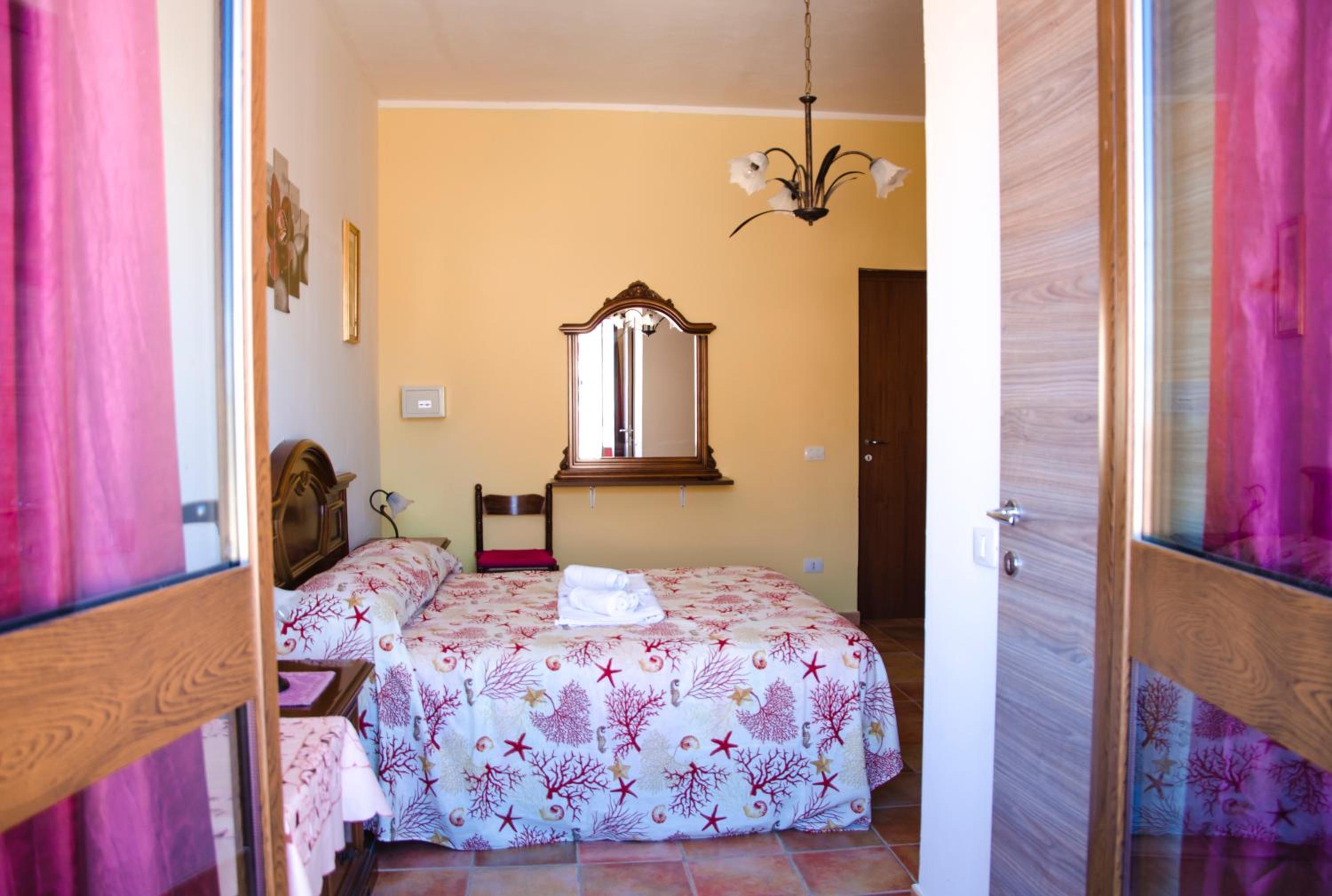 Double Room with Castle View - Photo 5