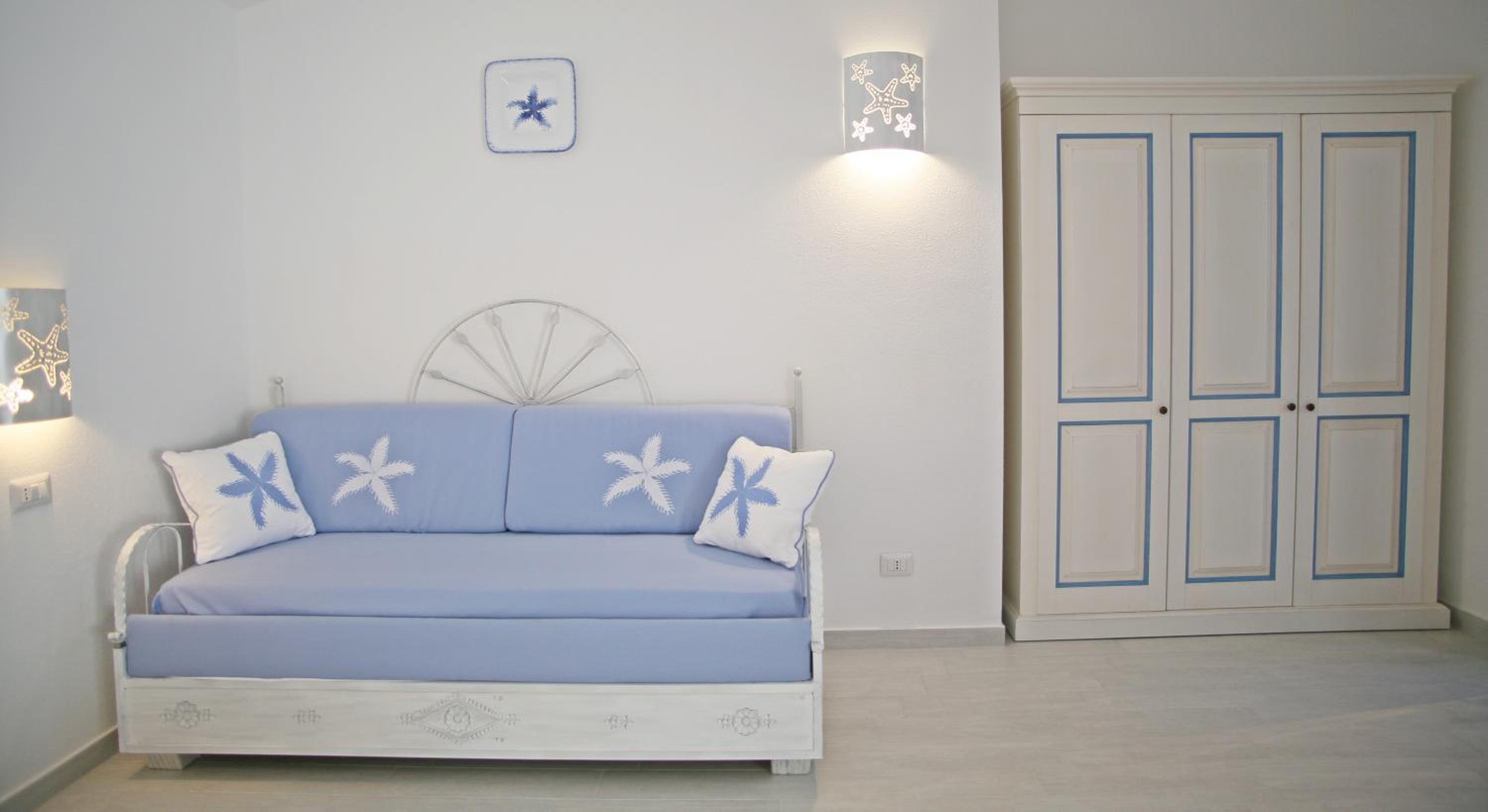 Family Room with Terrace photo 3