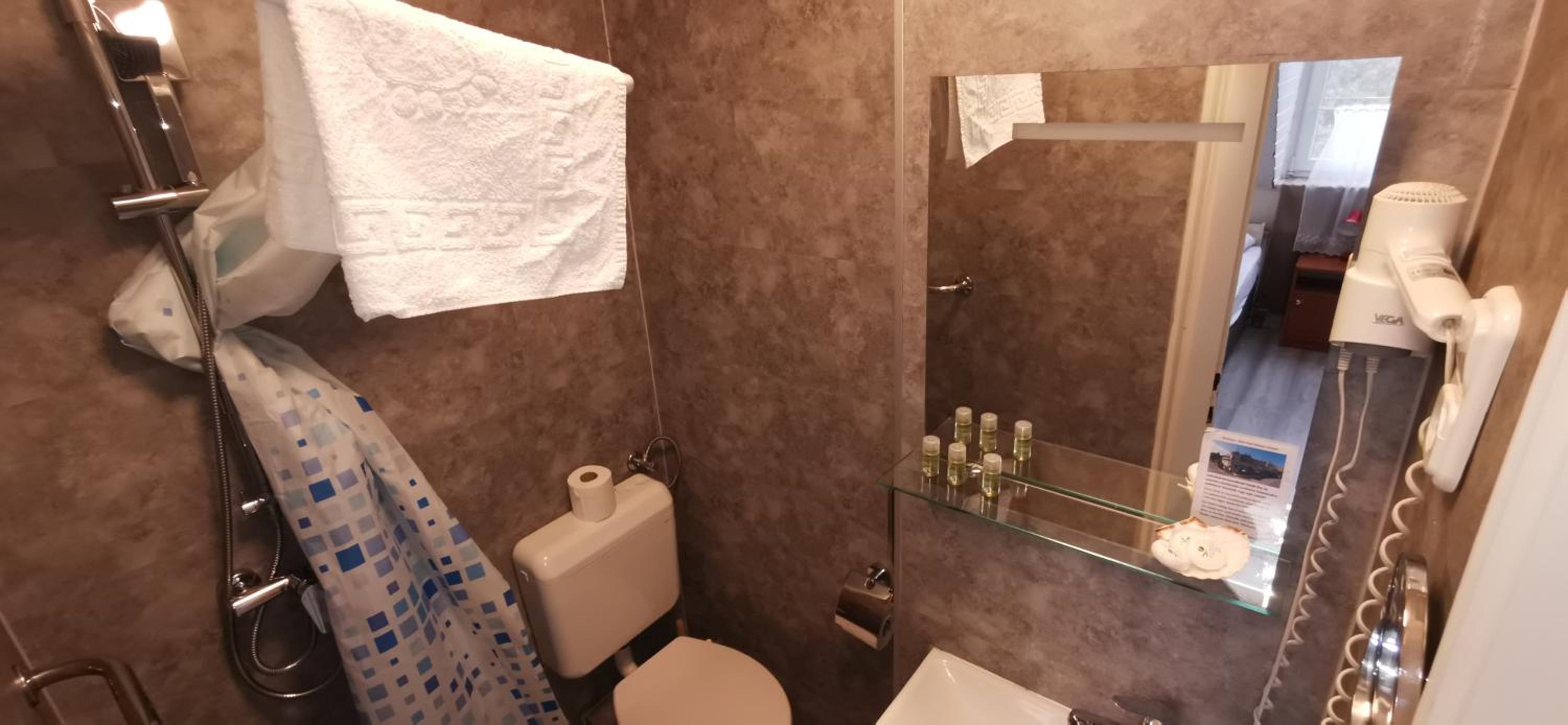 Budget Triple Room