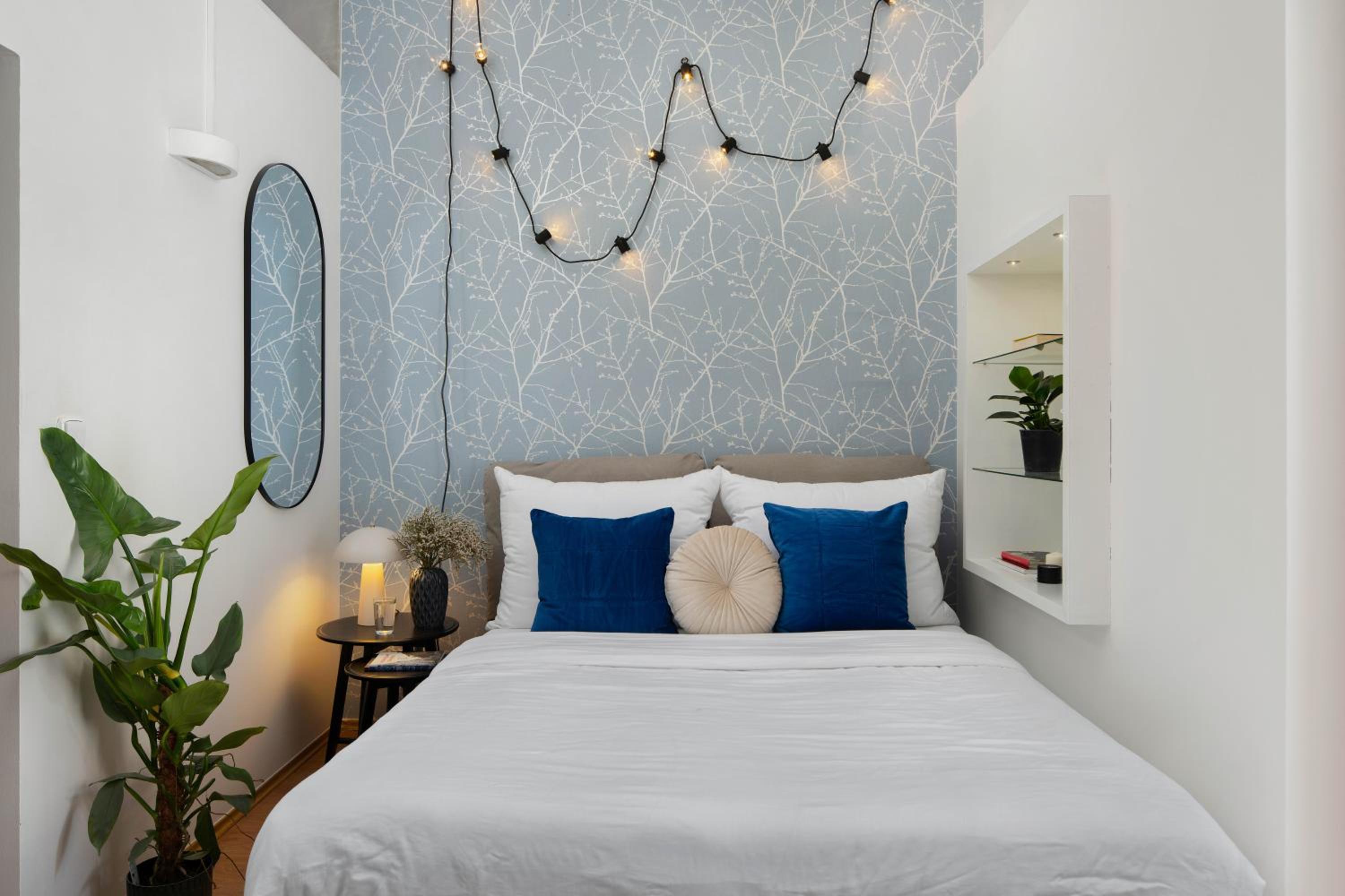 Three-Bedroom Deluxe Apartment