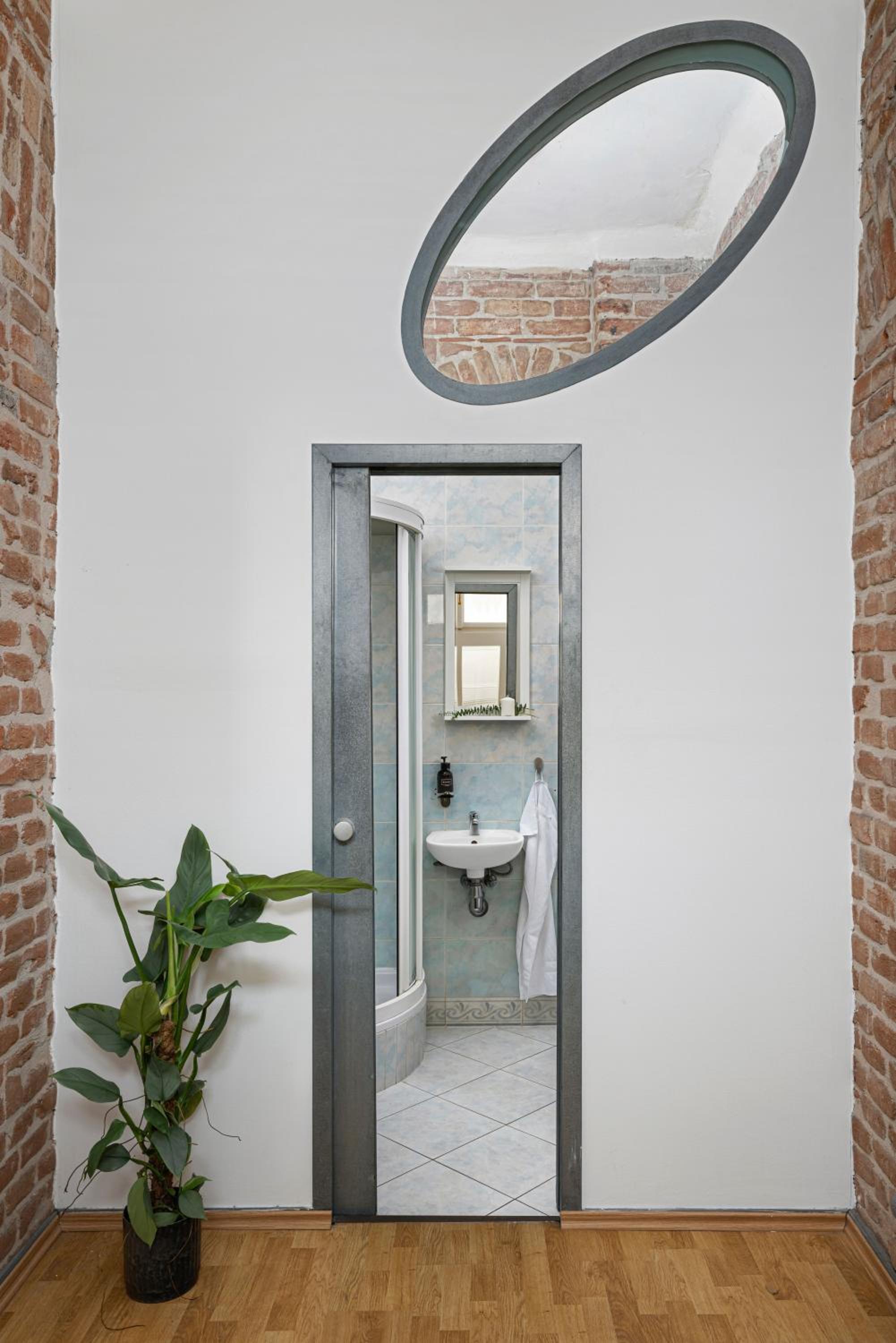Three-Bedroom Deluxe Apartment