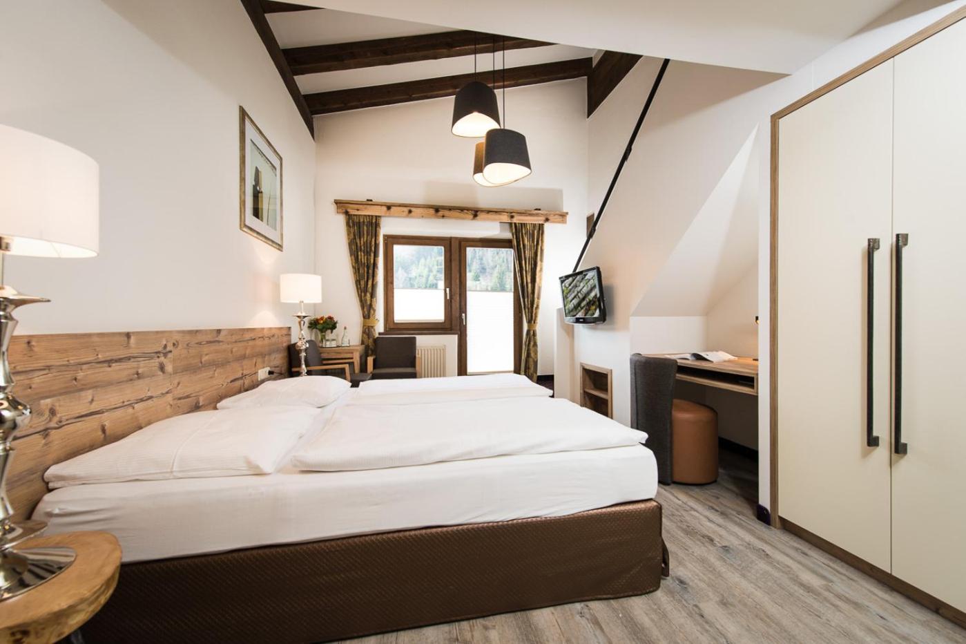 Deluxe Family Suite