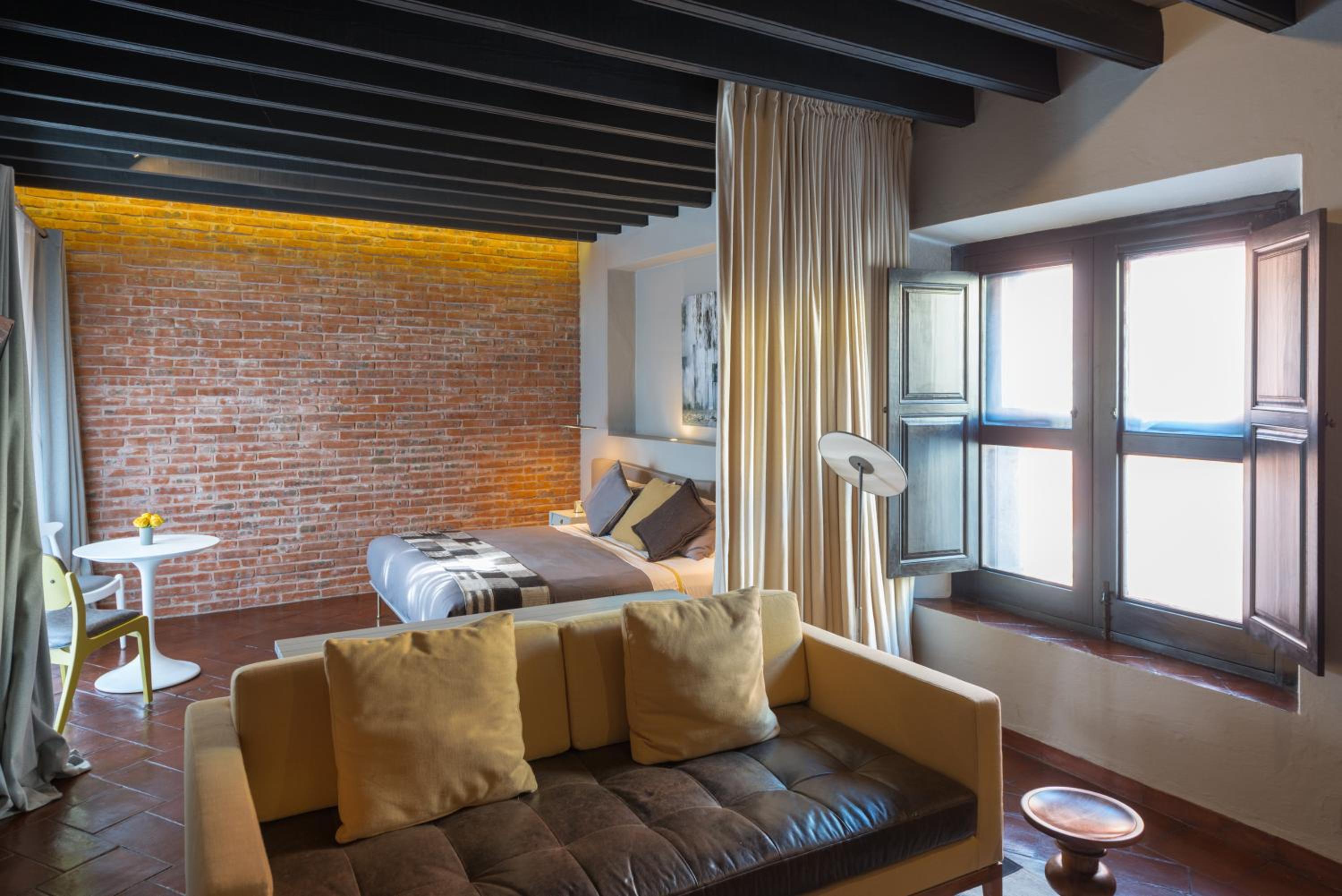 Classic Suite - Photo 13