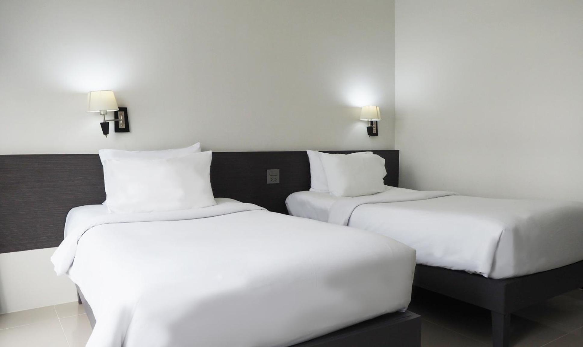 Deluxe Room - Twin photo 1