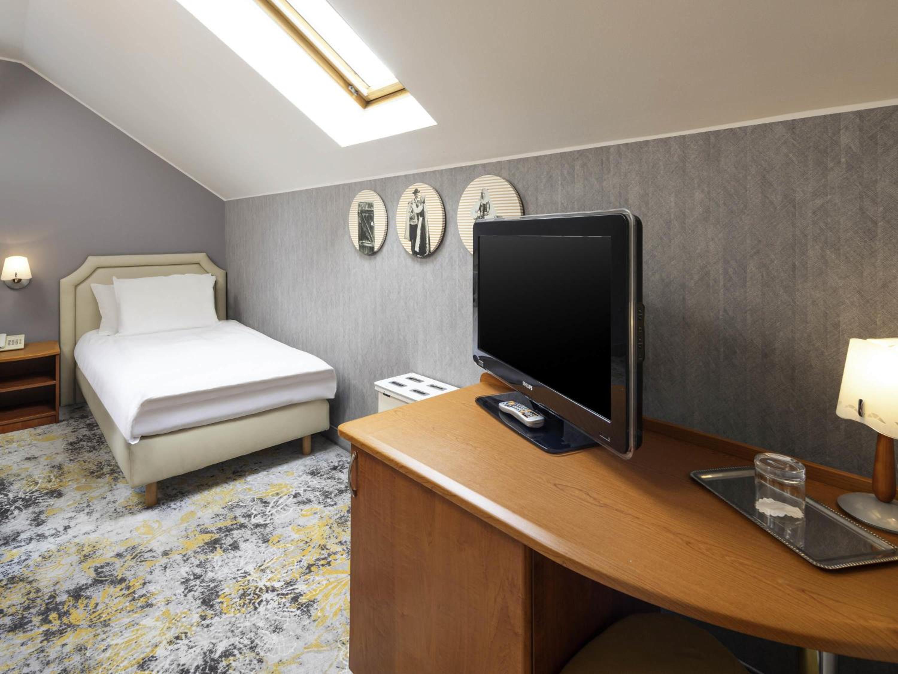 Budget Single Room