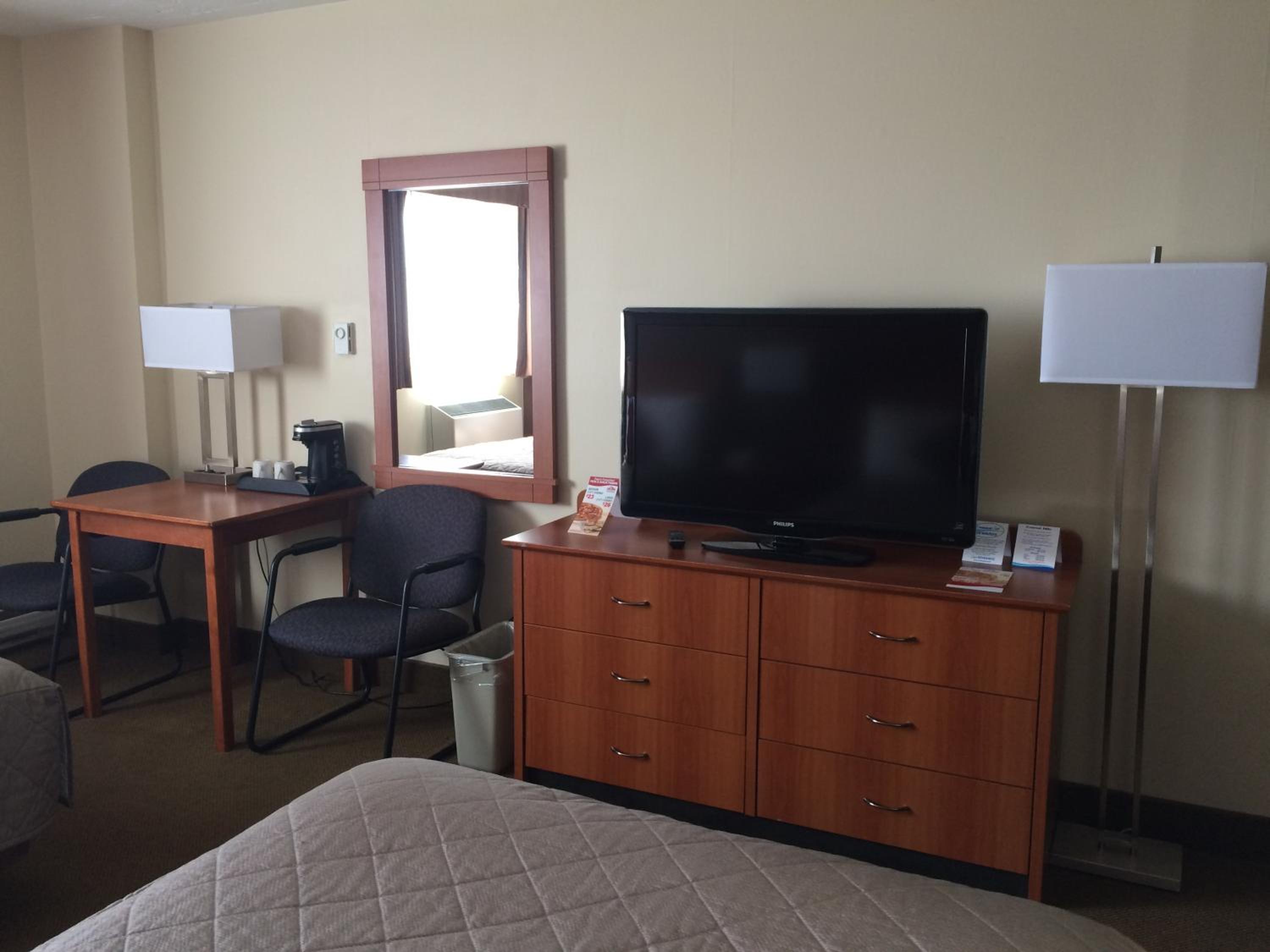 Standard Double Room with Two Double Beds - Photo 2