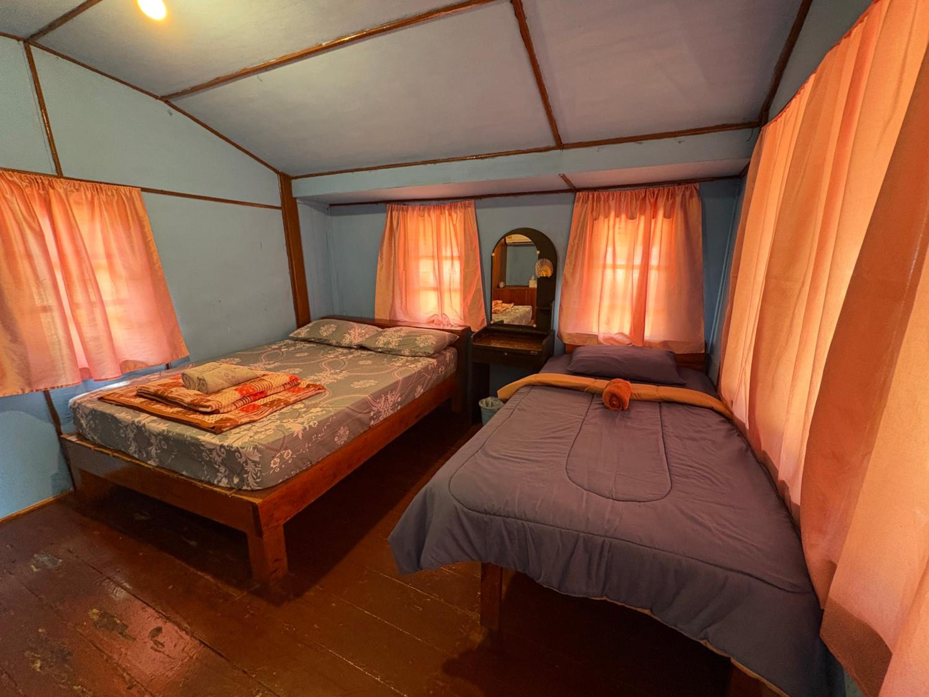 Budget Triple Room photo 2