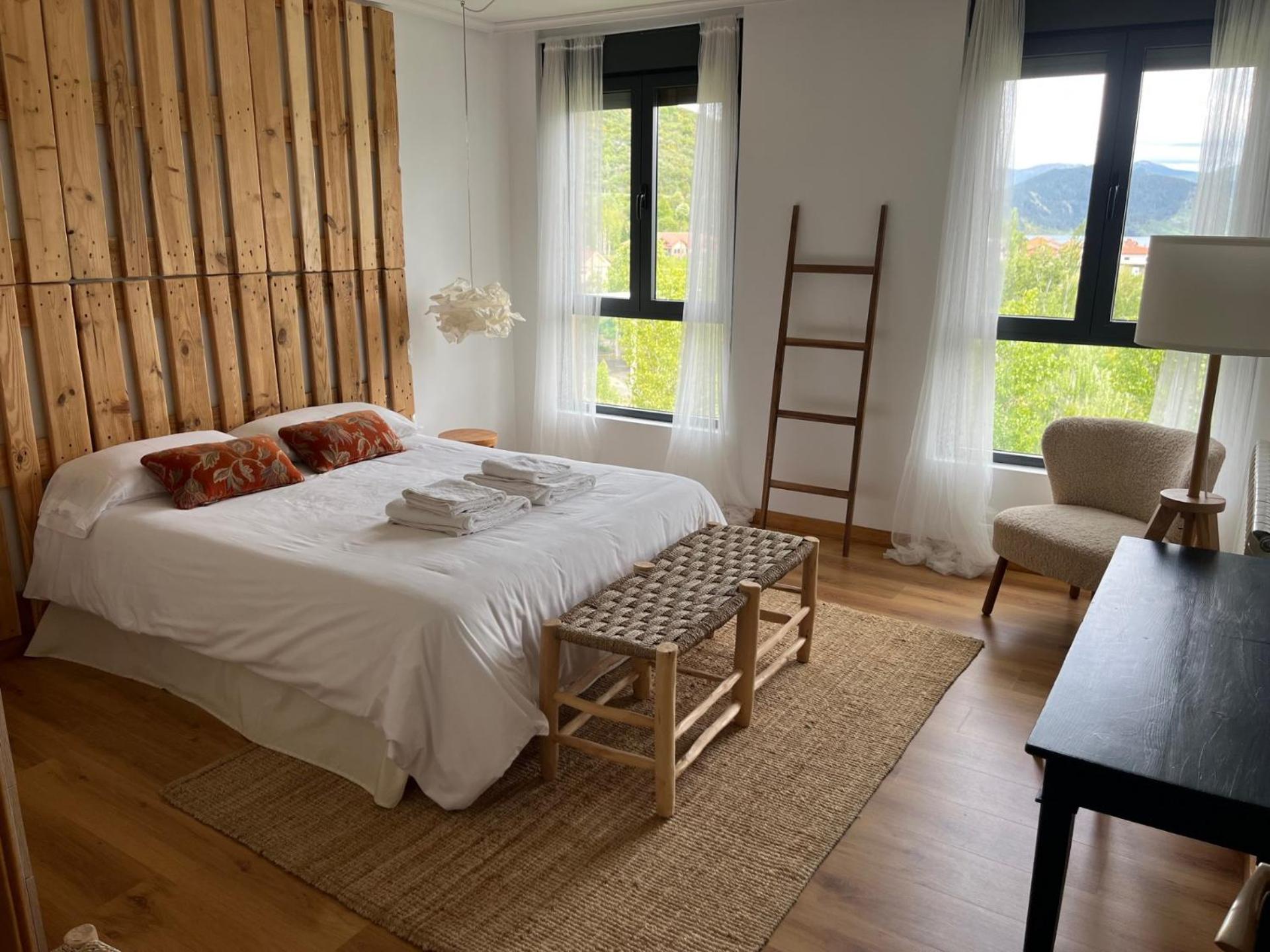 Two-Bedroom Apartment with Lake View