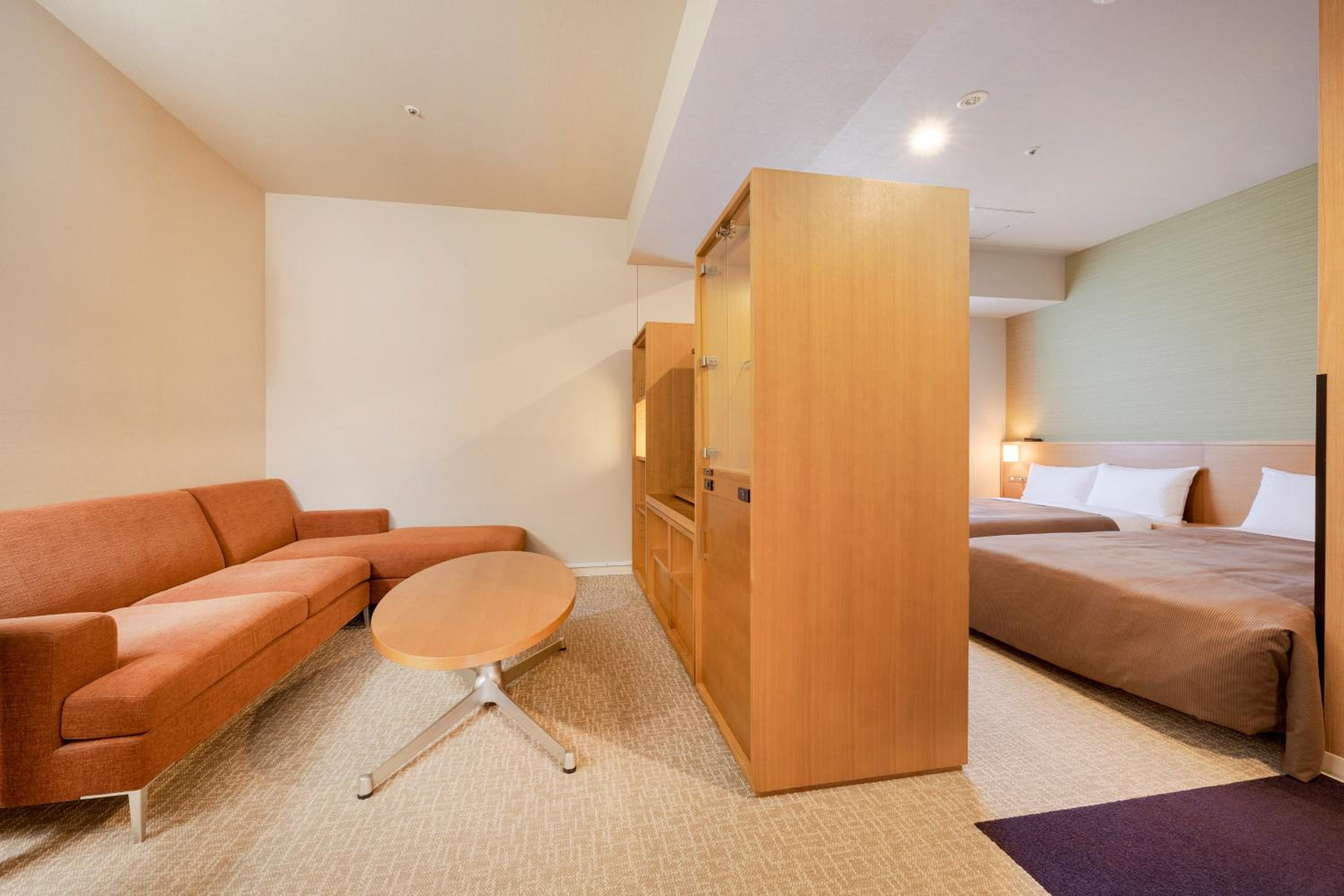 Premium Twin Room photo 3