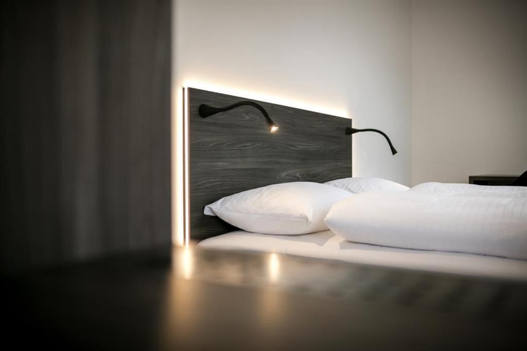 Standard Double or Twin Room photo 1