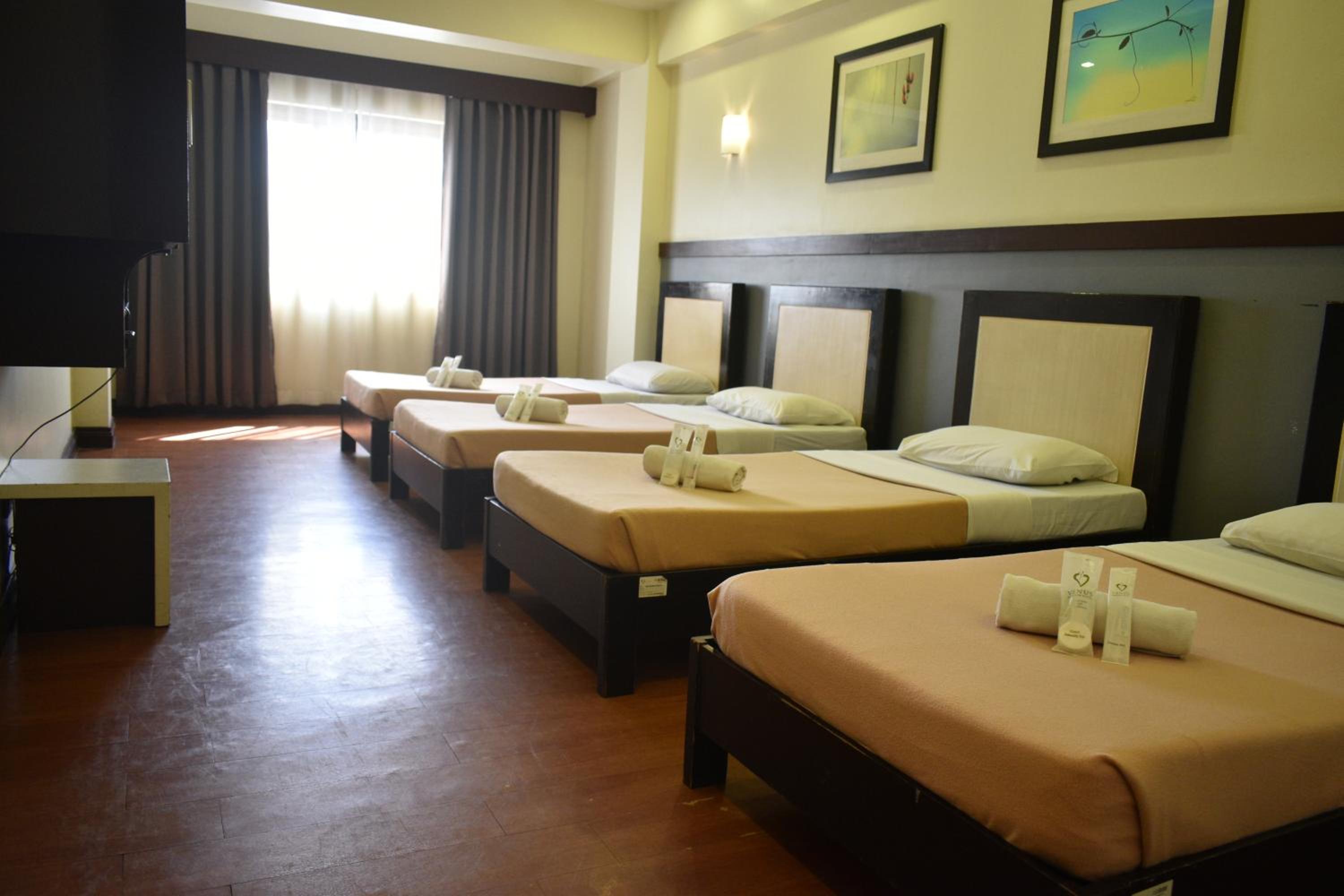 Standard Quadruple Room photo 3