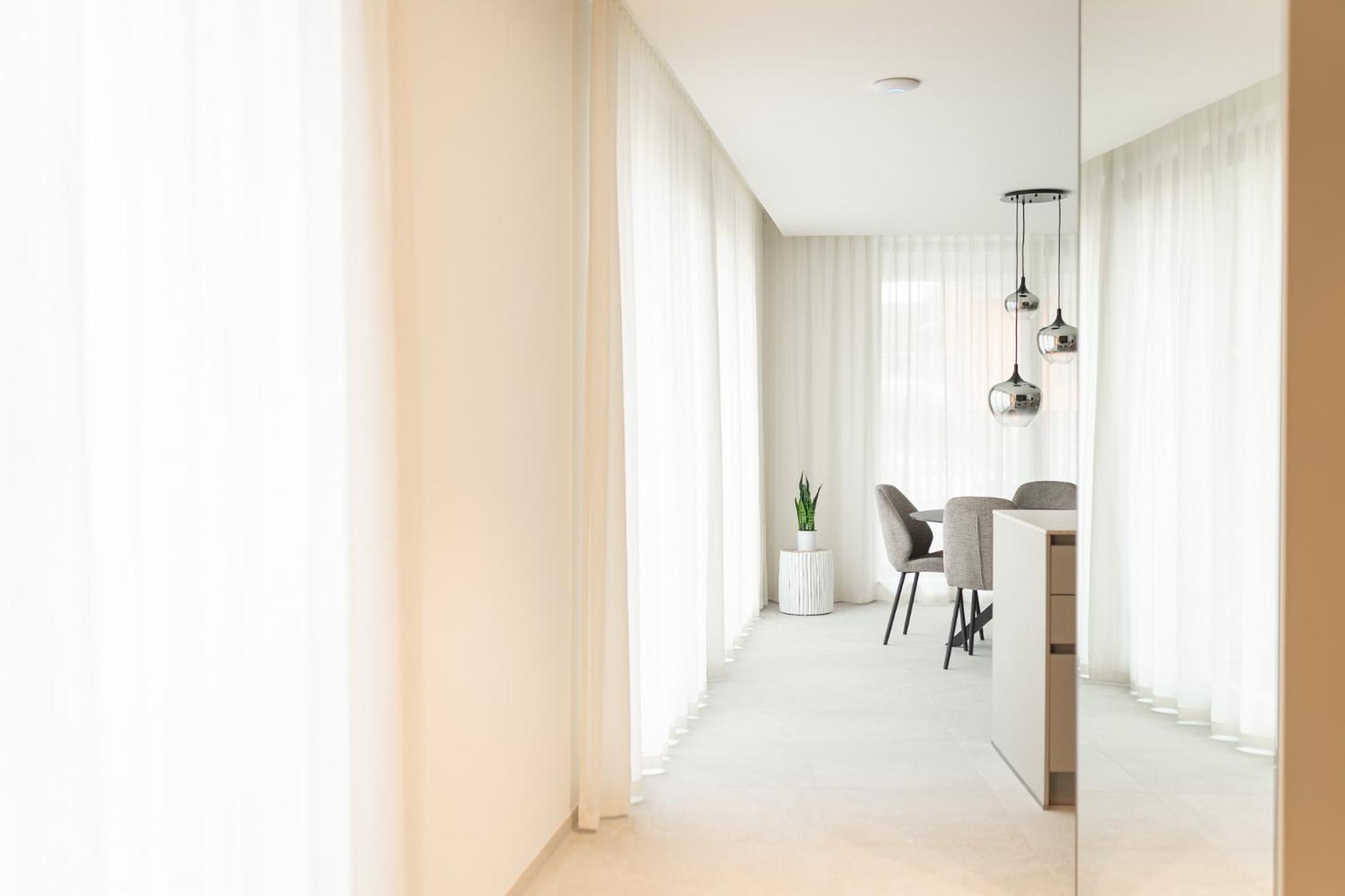 Superior One-Bedroom Apartment