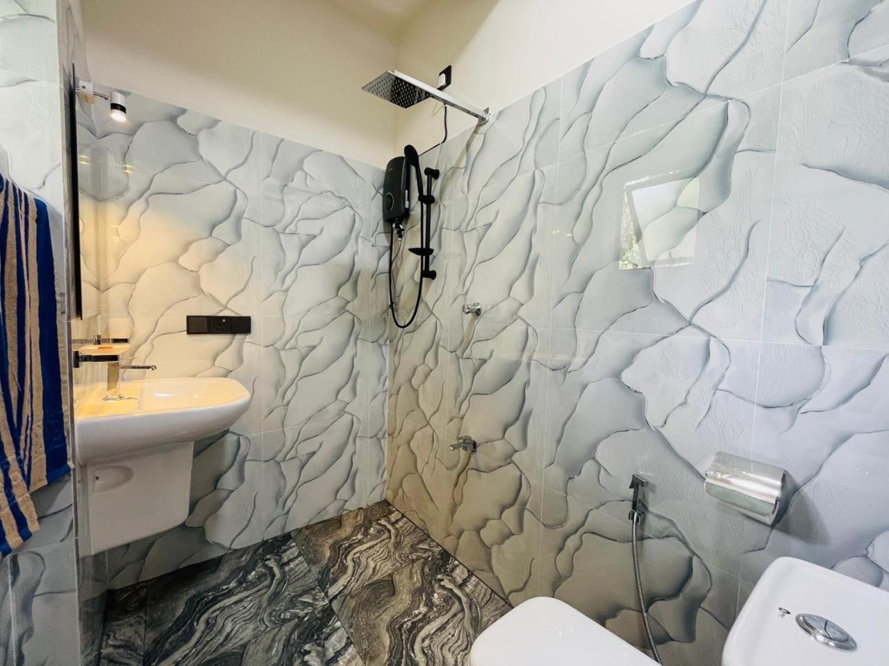 Deluxe Double Room with Shower photo 2