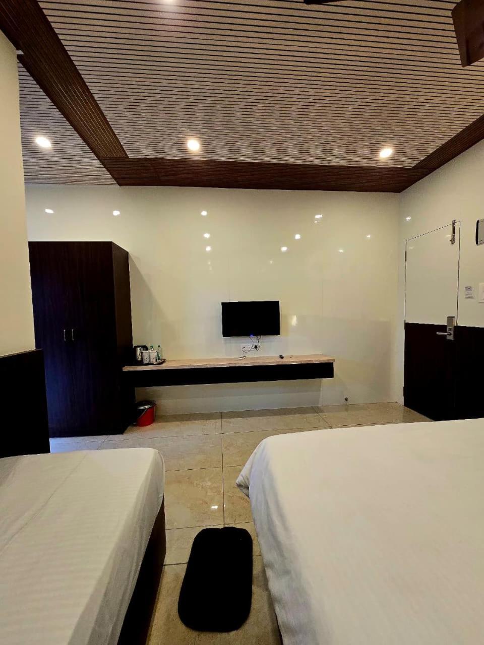 Triple Room with Mountain View