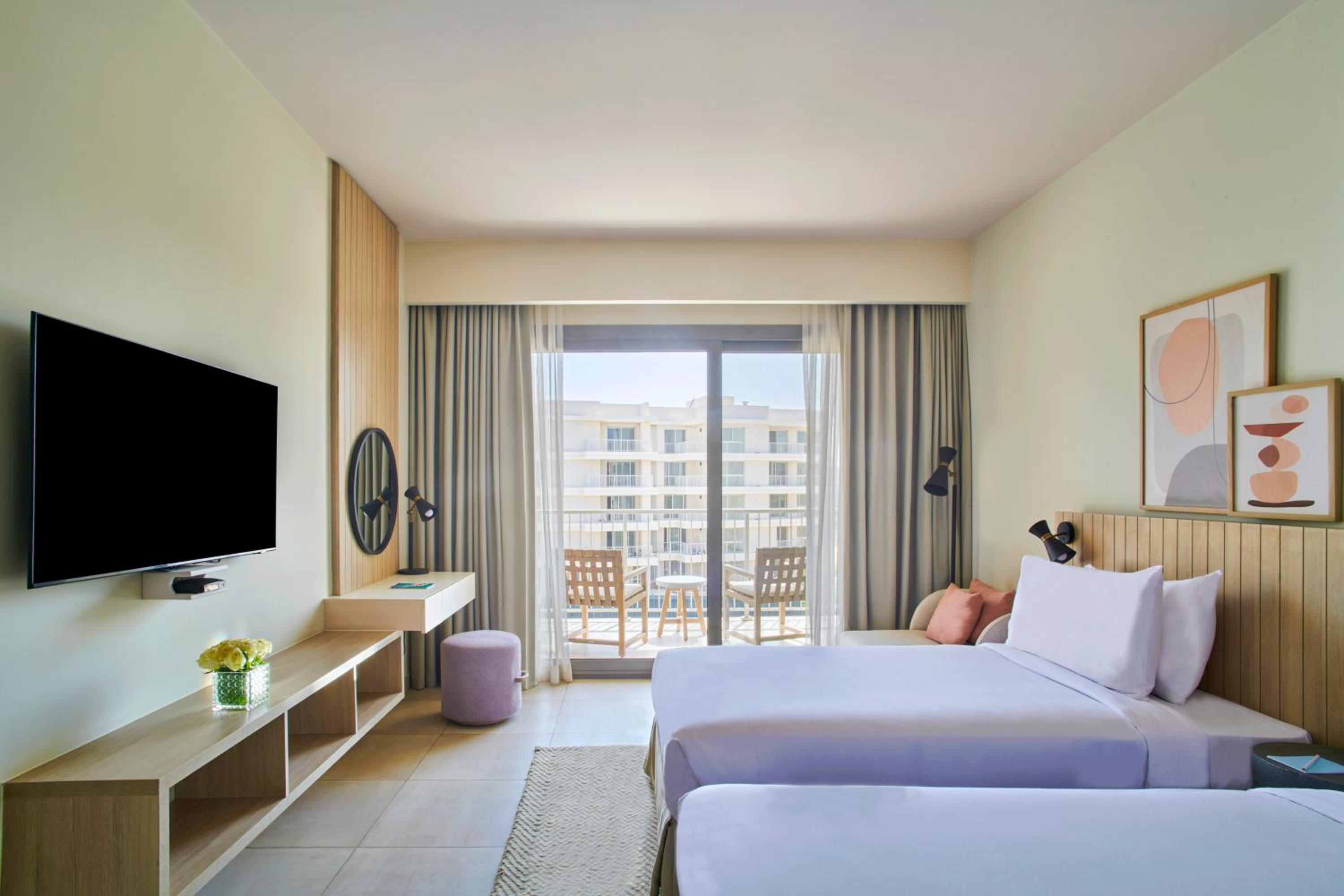 Deluxe Marassi View