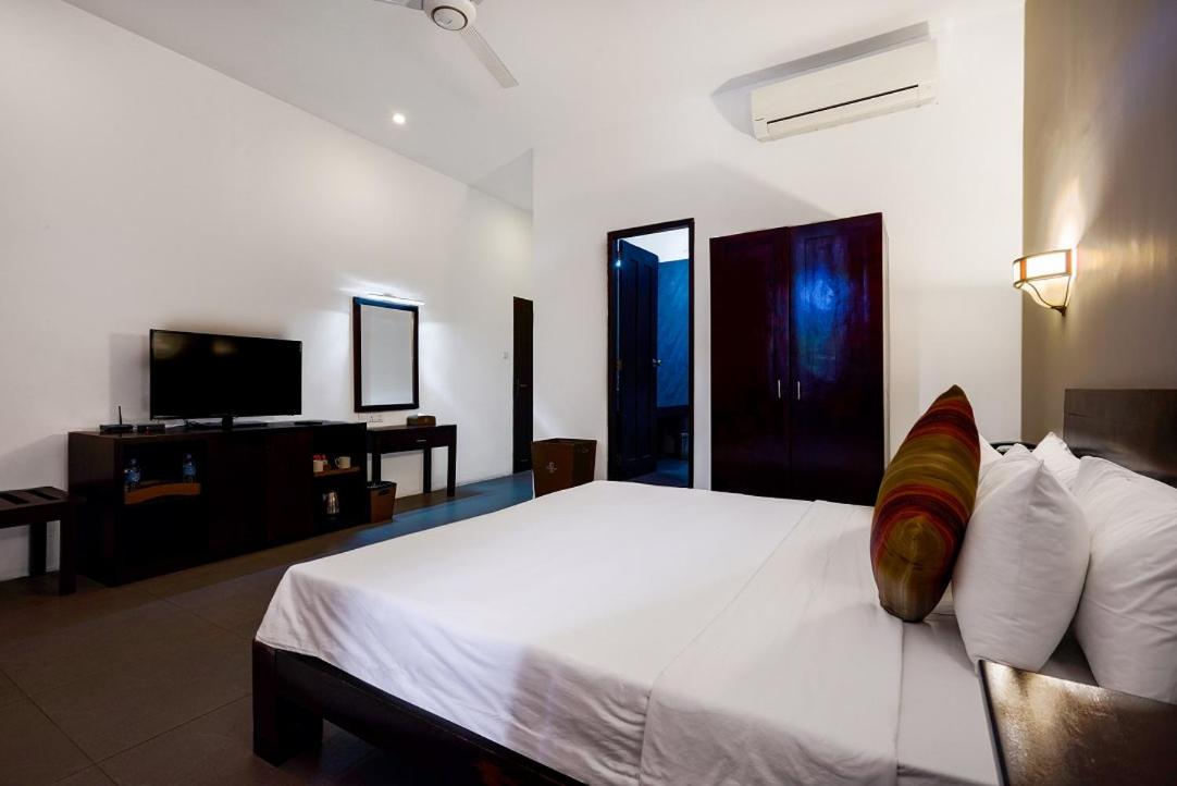 Economy Triple Room