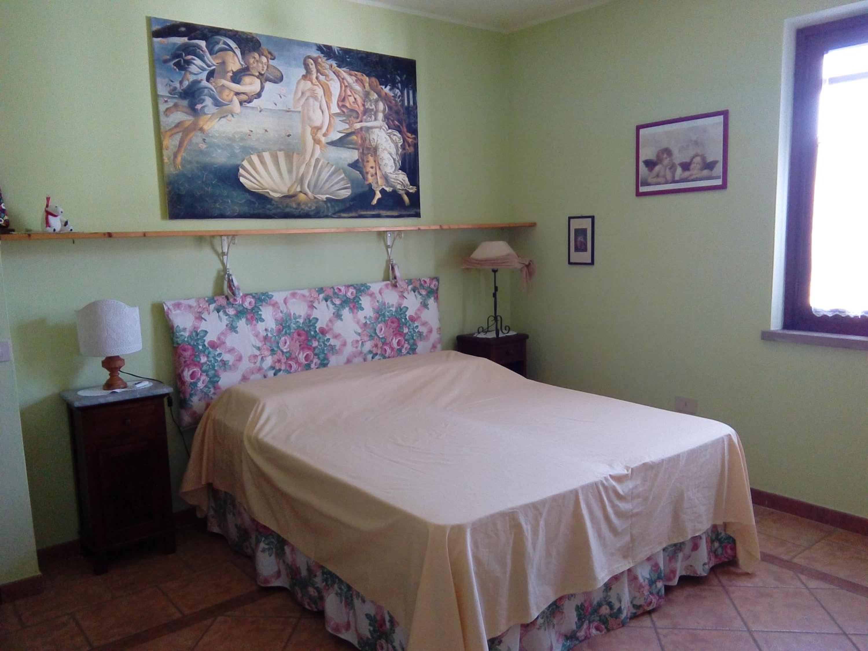 Triple Room with Private External Bathroom - Photo 2