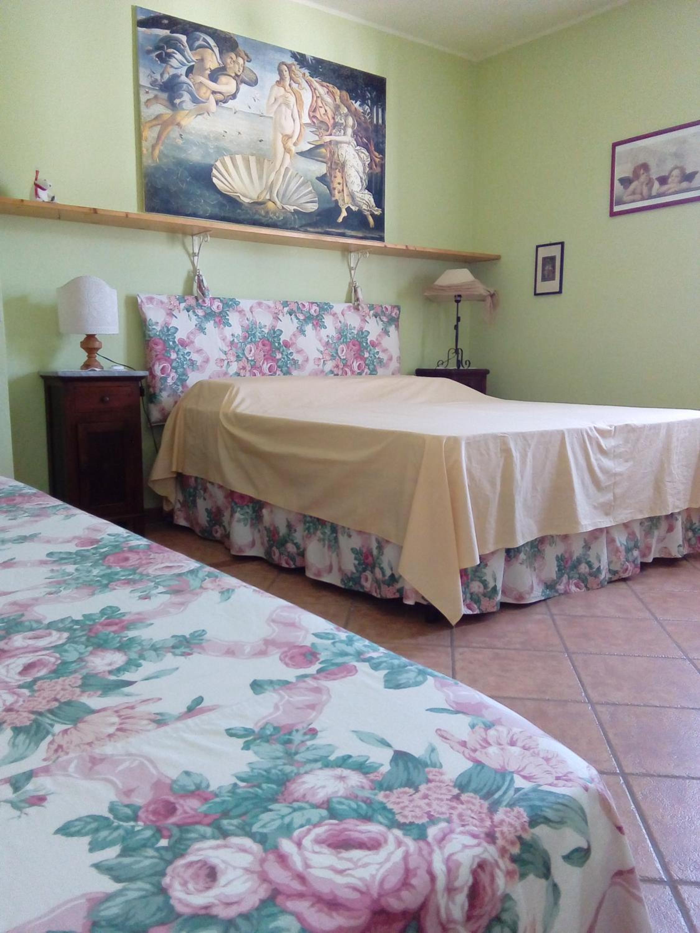 Triple Room with Private External Bathroom - Photo 4