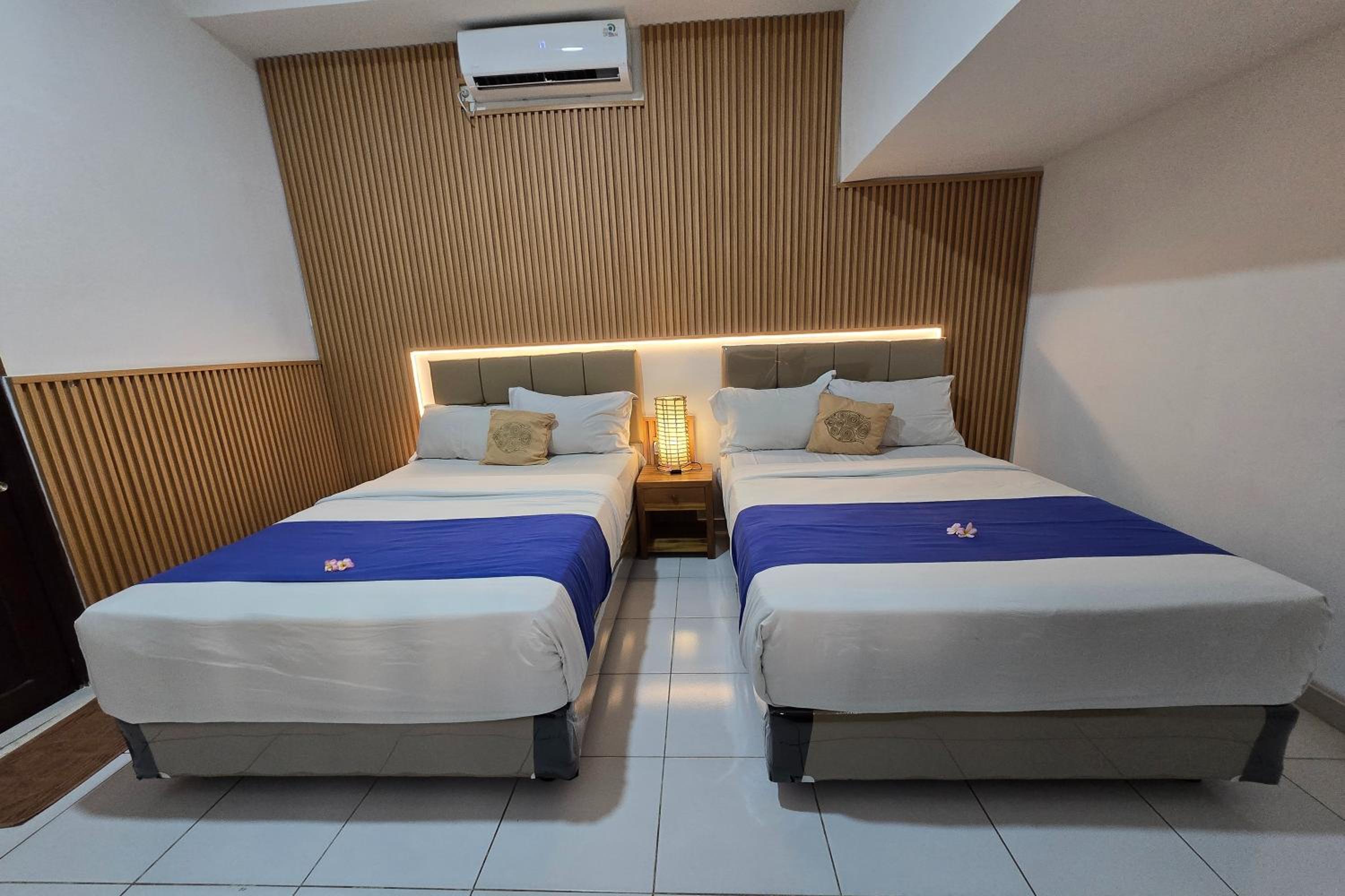Deluxe Double or Twin Room - Photo 7