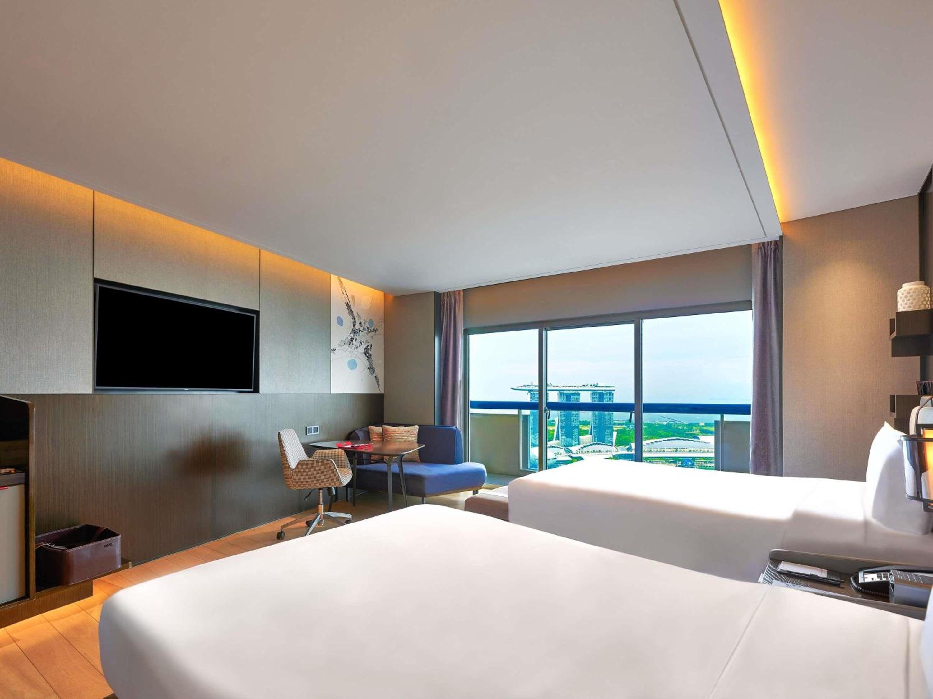 Executive Prestige, 2 Doubles, Lounge Access, High Floor, Balcony, Marina Bay View