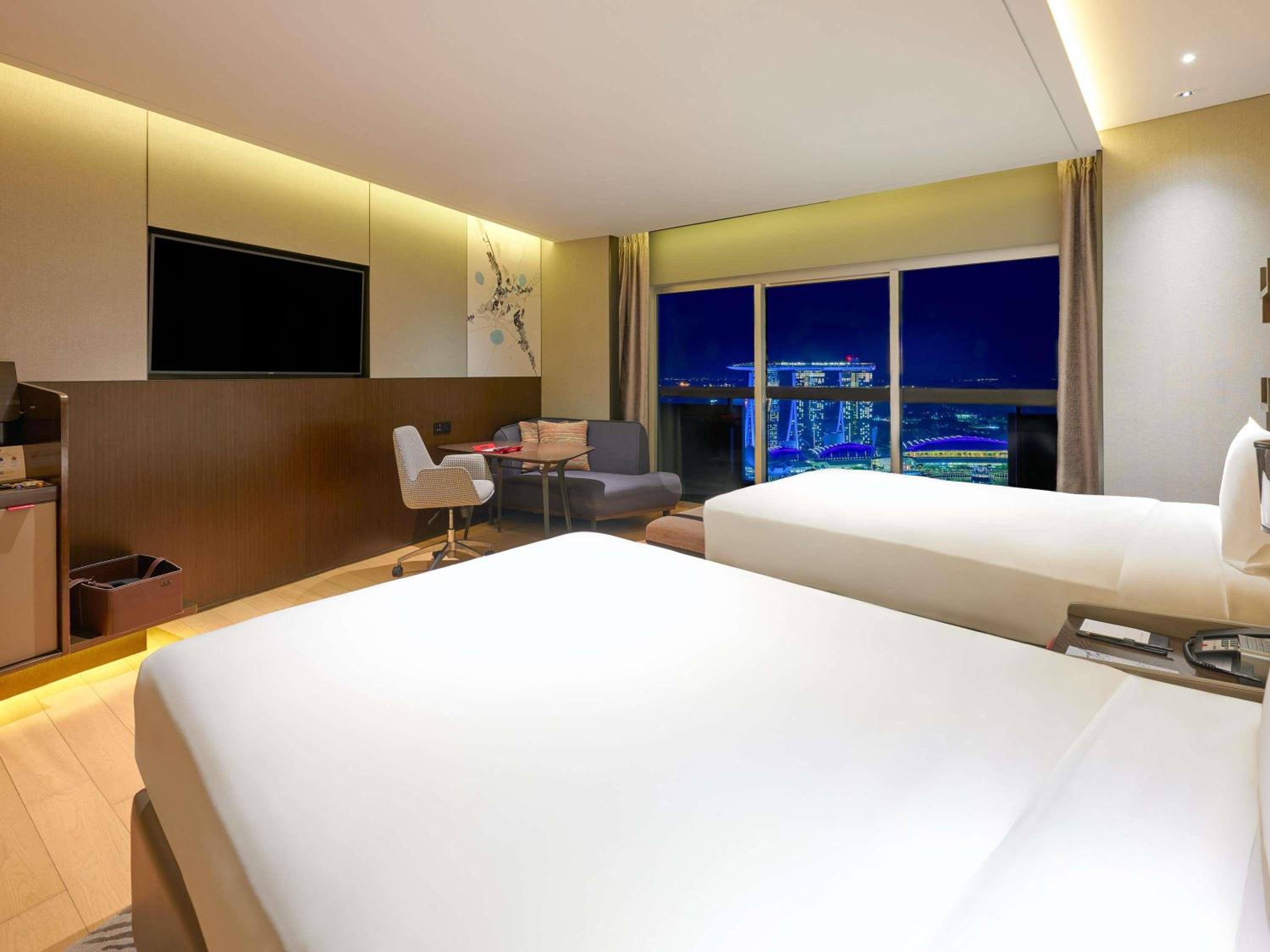 Executive Prestige, 2 Doubles, Lounge Access, High Floor, Balcony, Marina Bay View